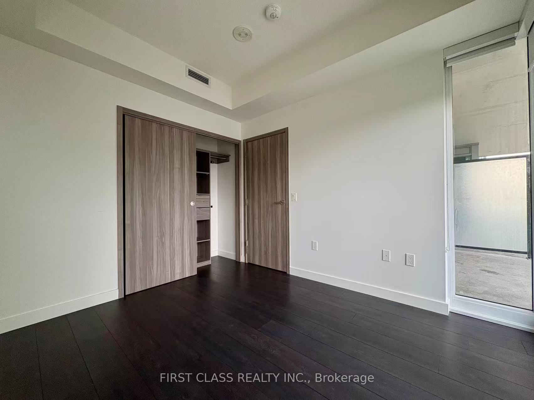 Photo 10 of Unit 608, 95 Mcmahon Drive, North York, Bayview Village — HOMEH