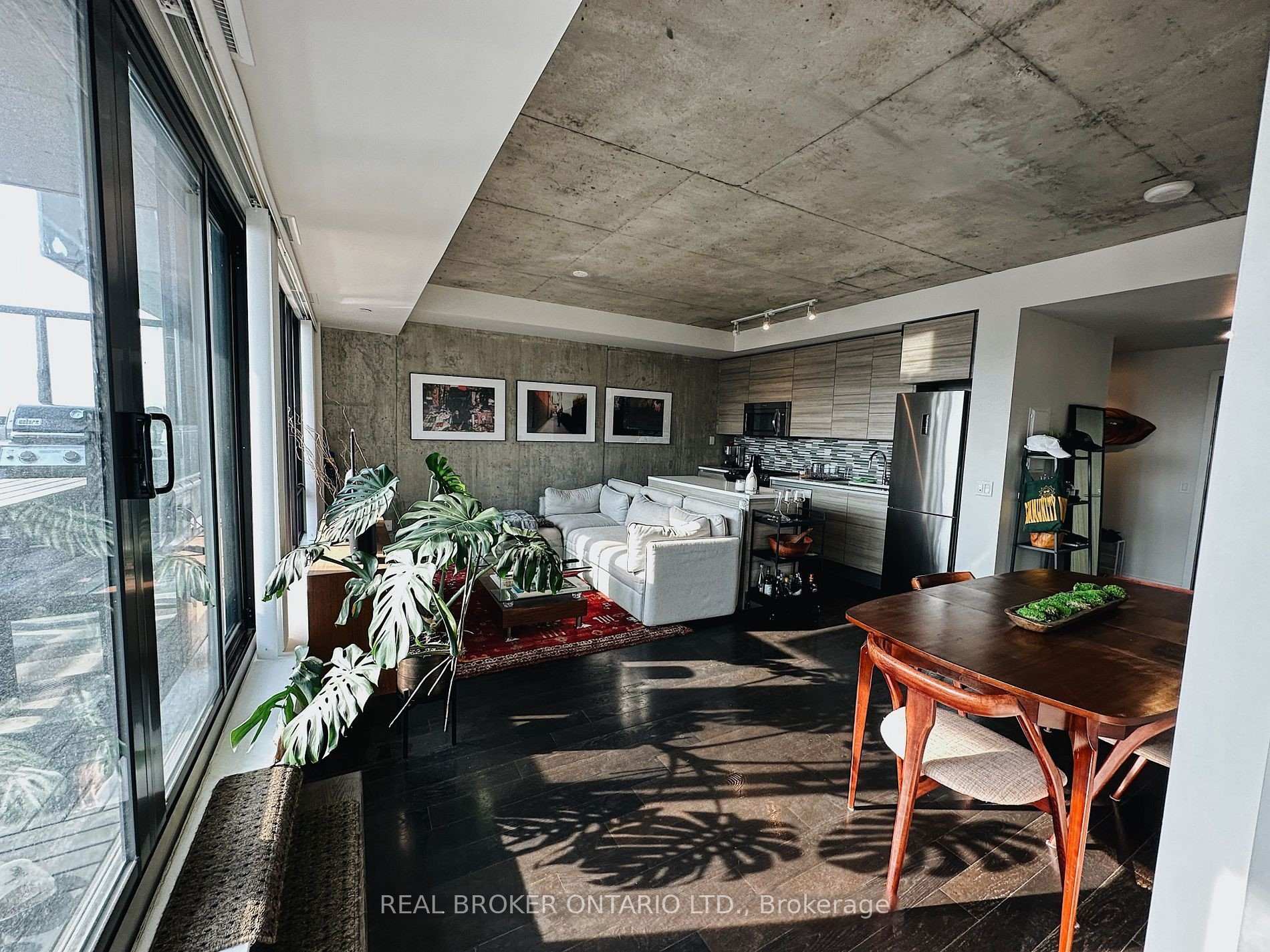 Photo 14 of Unit 605, 111 Bathurst Street, Toronto, Waterfront Communities — HOMEH