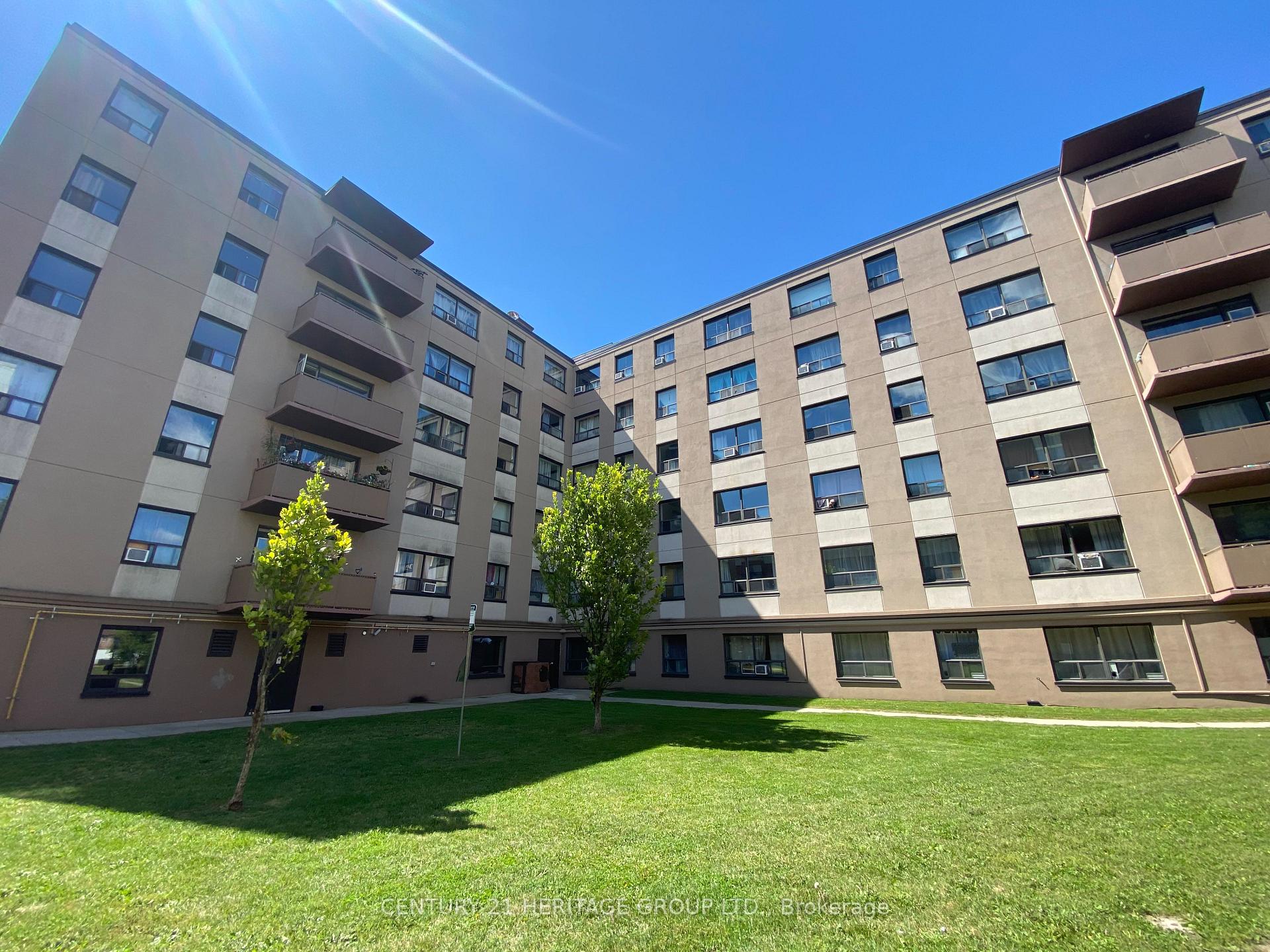 Photo 2 of Unit 307, 3101 Eglinton Avenue E, Scarborough, Scarborough Village — HOMEH