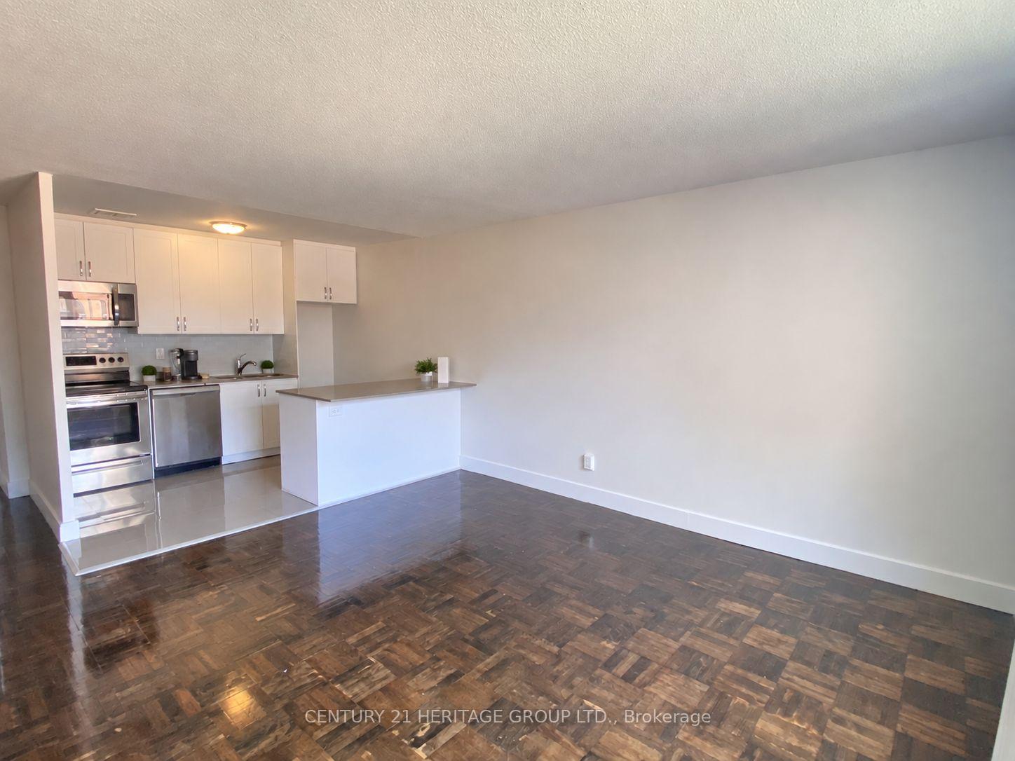 Photo 6 of Unit 307, 3101 Eglinton Avenue E, Scarborough, Scarborough Village — HOMEH