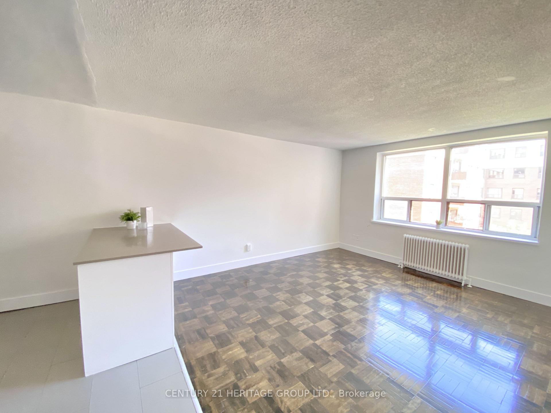 Photo 8 of Unit 307, 3101 Eglinton Avenue E, Scarborough, Scarborough Village — HOMEH