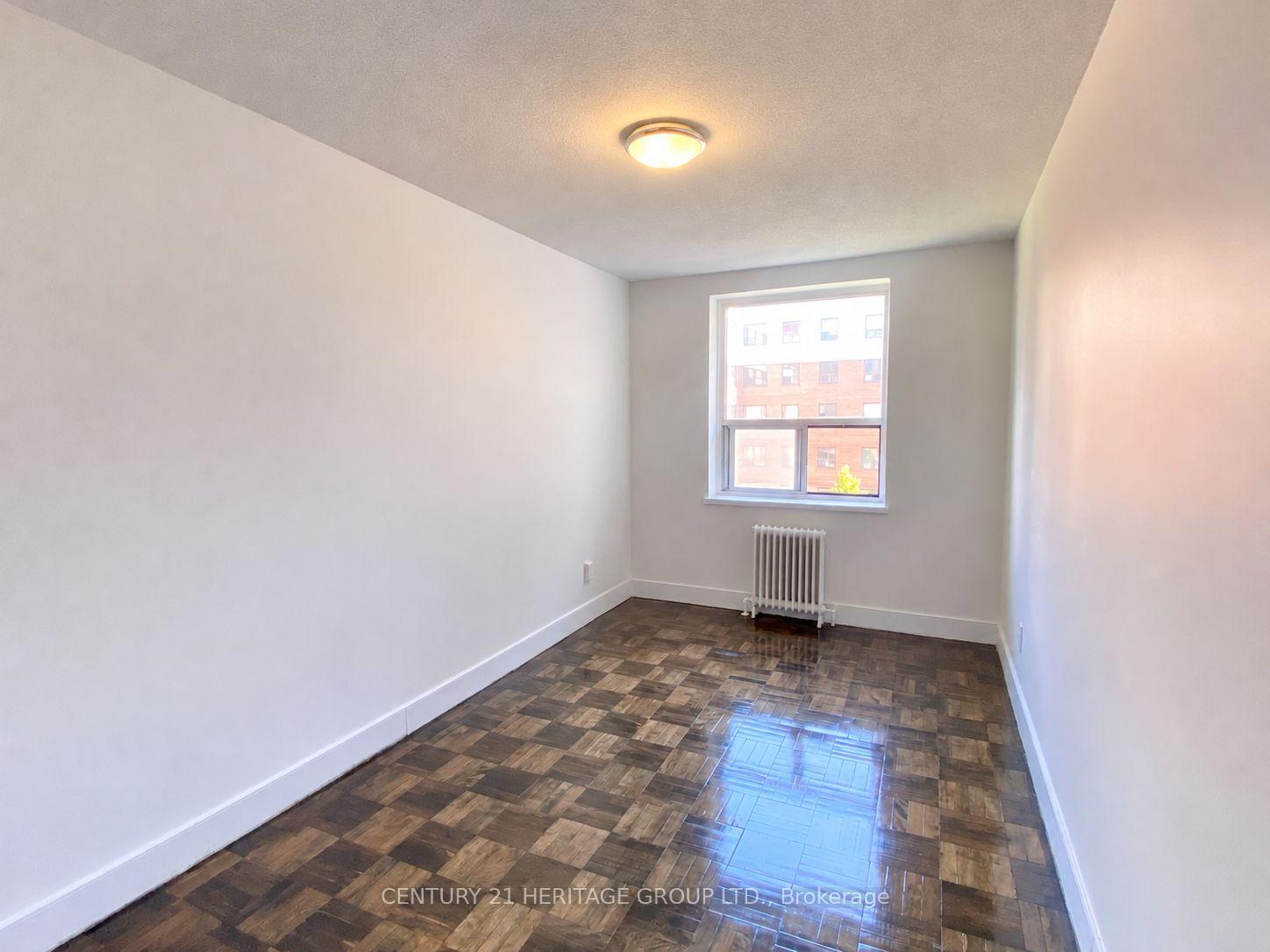 Photo 13 of Unit 307, 3101 Eglinton Avenue E, Scarborough, Scarborough Village — HOMEH