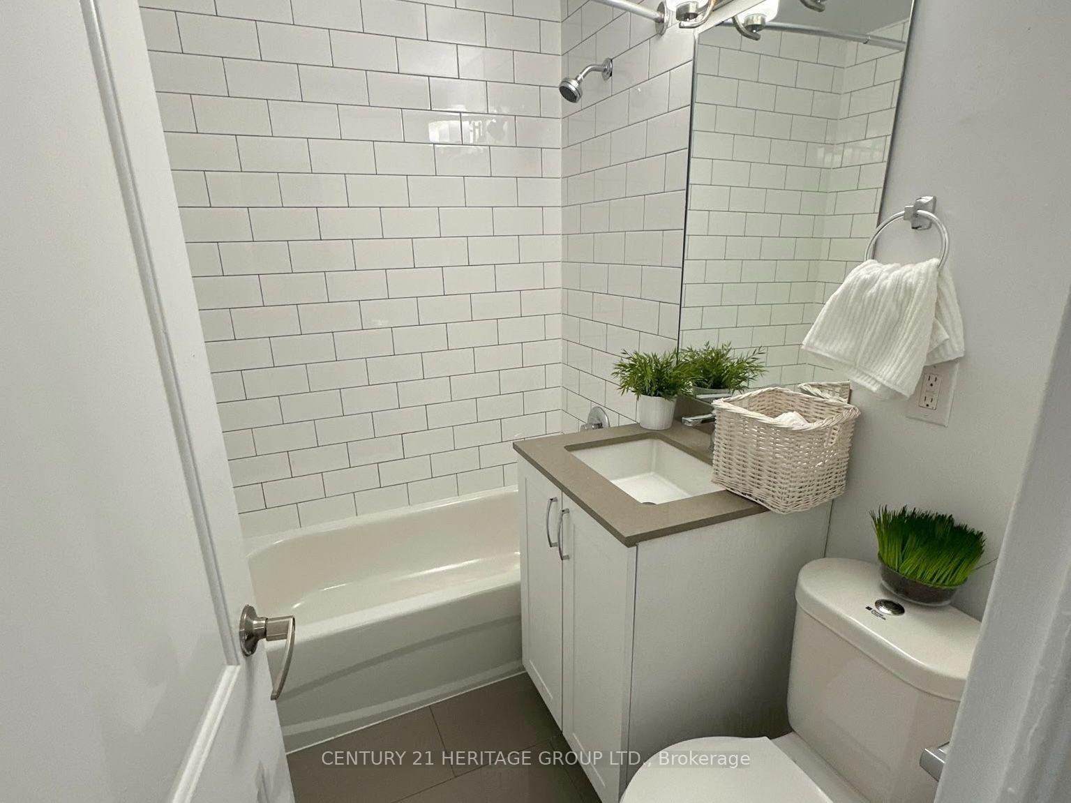 Photo 16 of Unit 307, 3101 Eglinton Avenue E, Scarborough, Scarborough Village — HOMEH