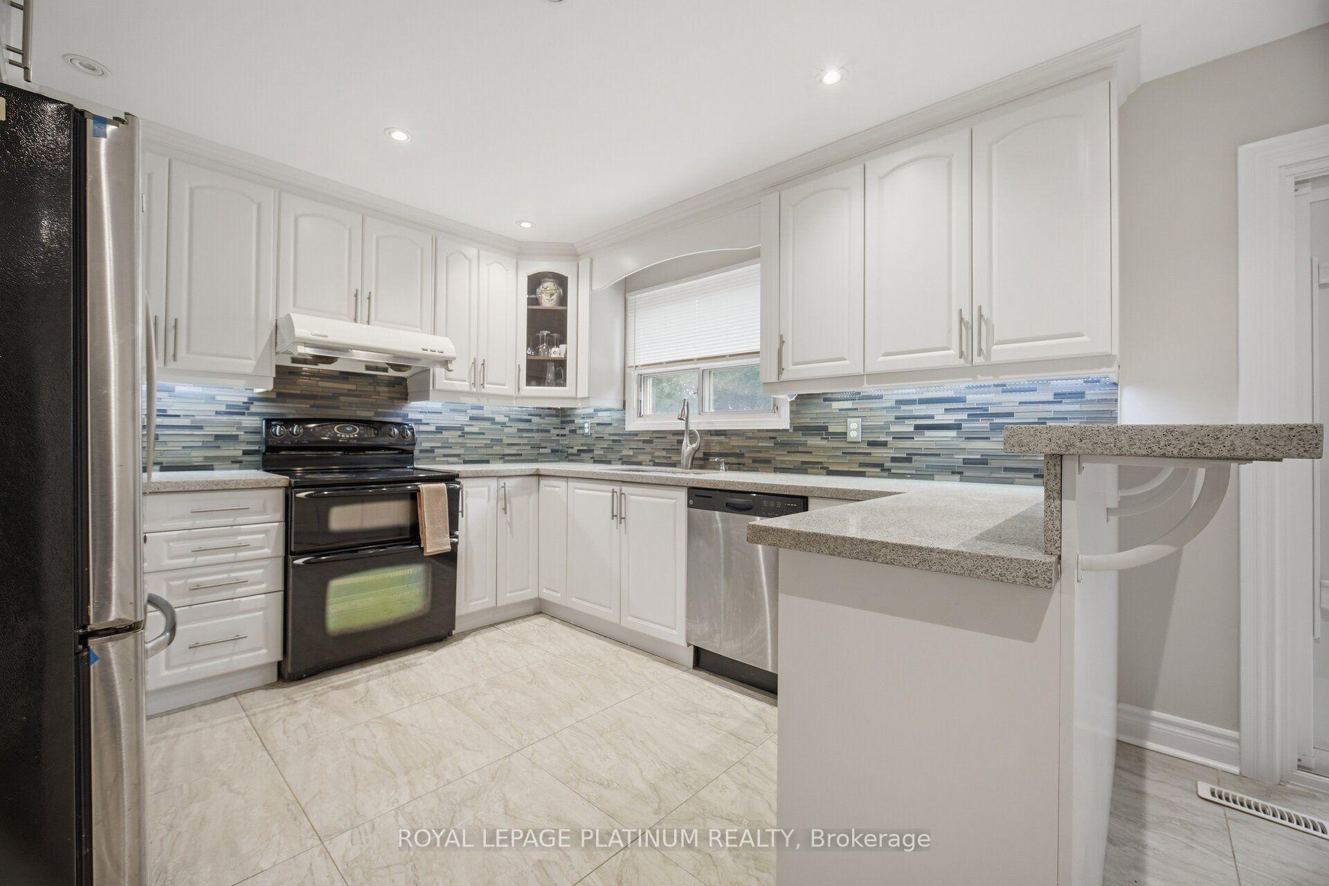 Photo 16 of 2542 Pollard Drive, Mississauga, Erindale — HOMEH