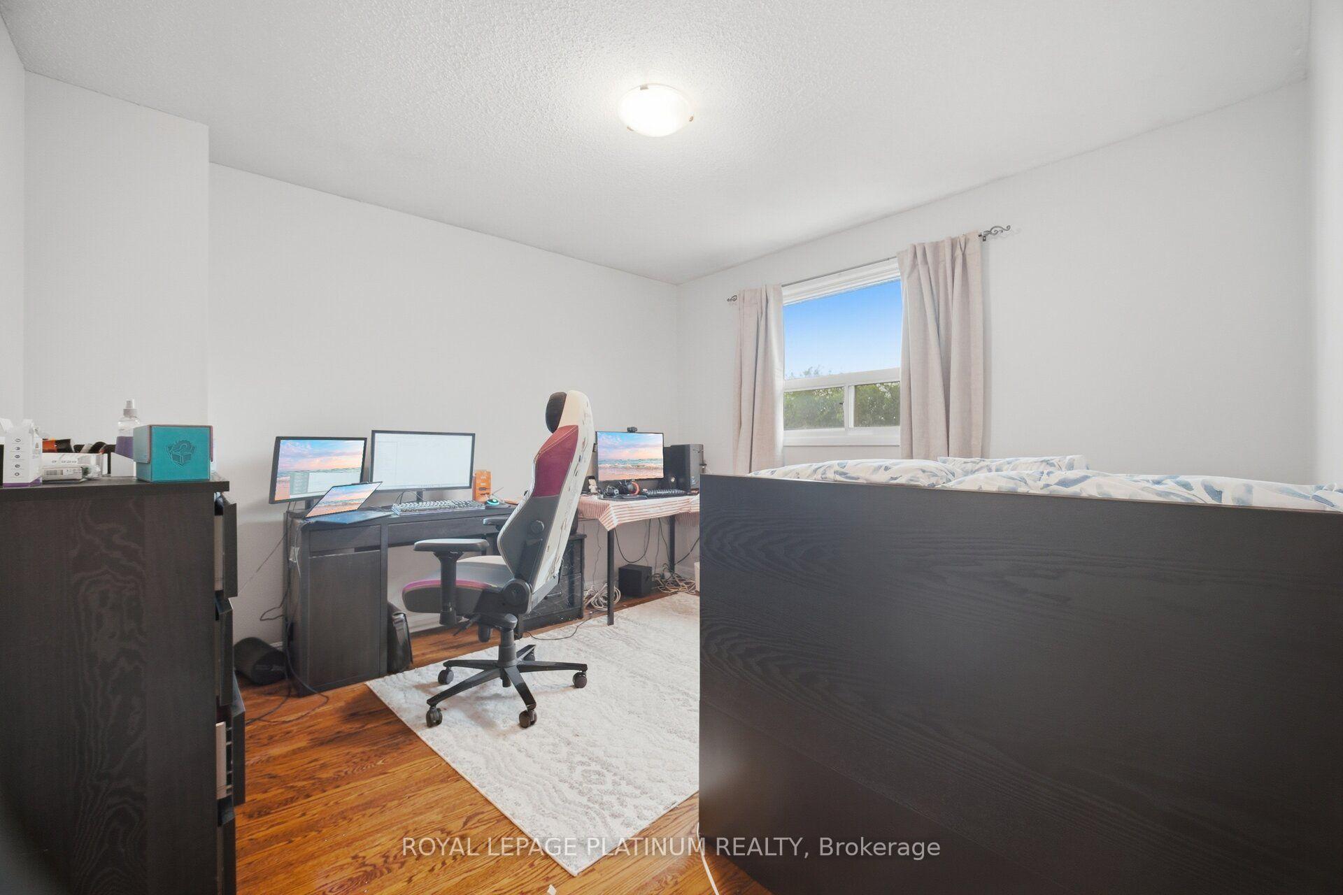 Photo 25 of 2542 Pollard Drive, Mississauga, Erindale — HOMEH