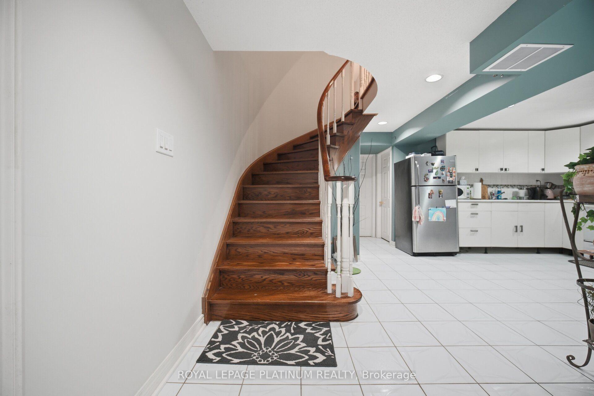 Photo 29 of 2542 Pollard Drive, Mississauga, Erindale — HOMEH