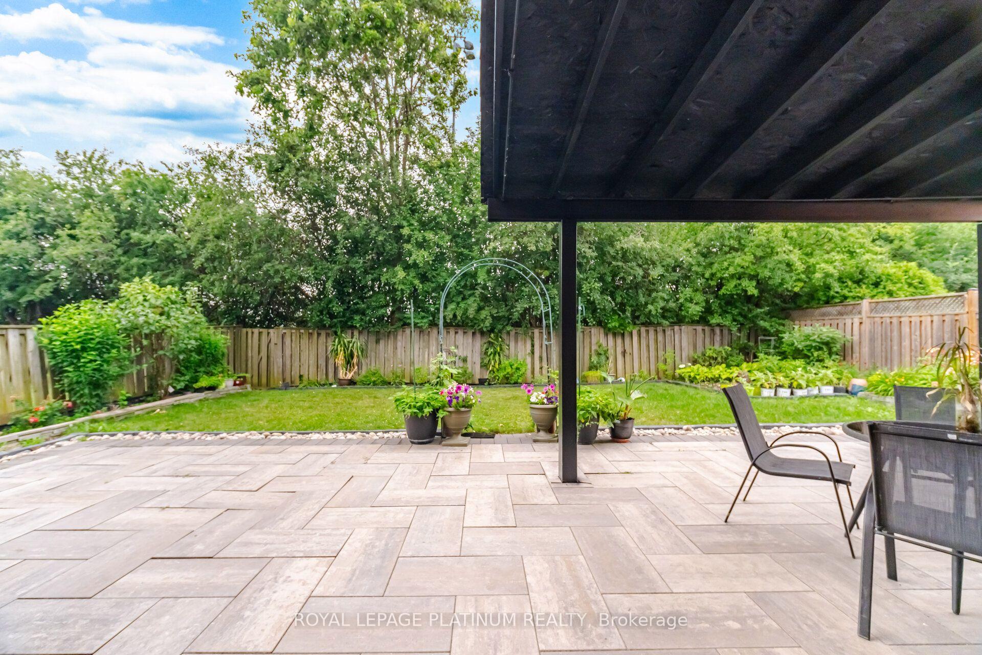 Photo 37 of 2542 Pollard Drive, Mississauga, Erindale — HOMEH