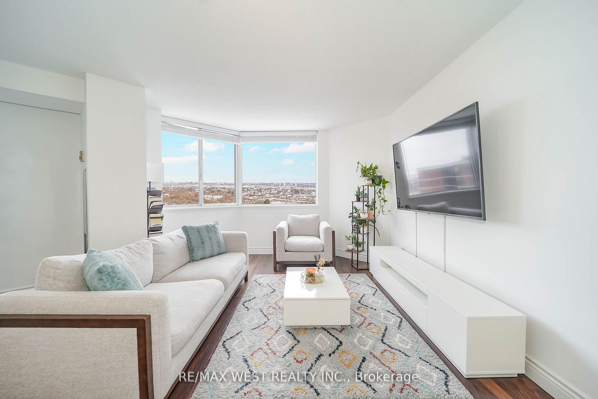 Photo 3 of Unit PH10, 234 Albion Road, Etobicoke, Elms-Old Rexdale — HOMEH