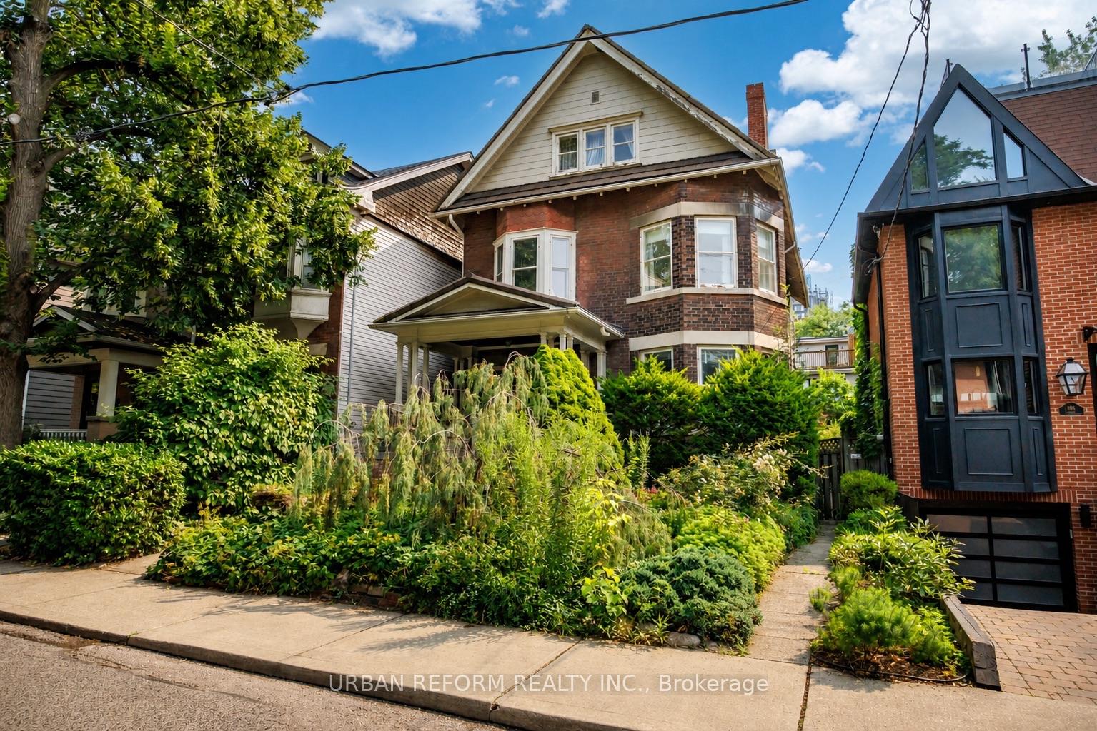 Photo 3 of 197 De Grassi Street, Toronto, South Riverdale — HOMEH