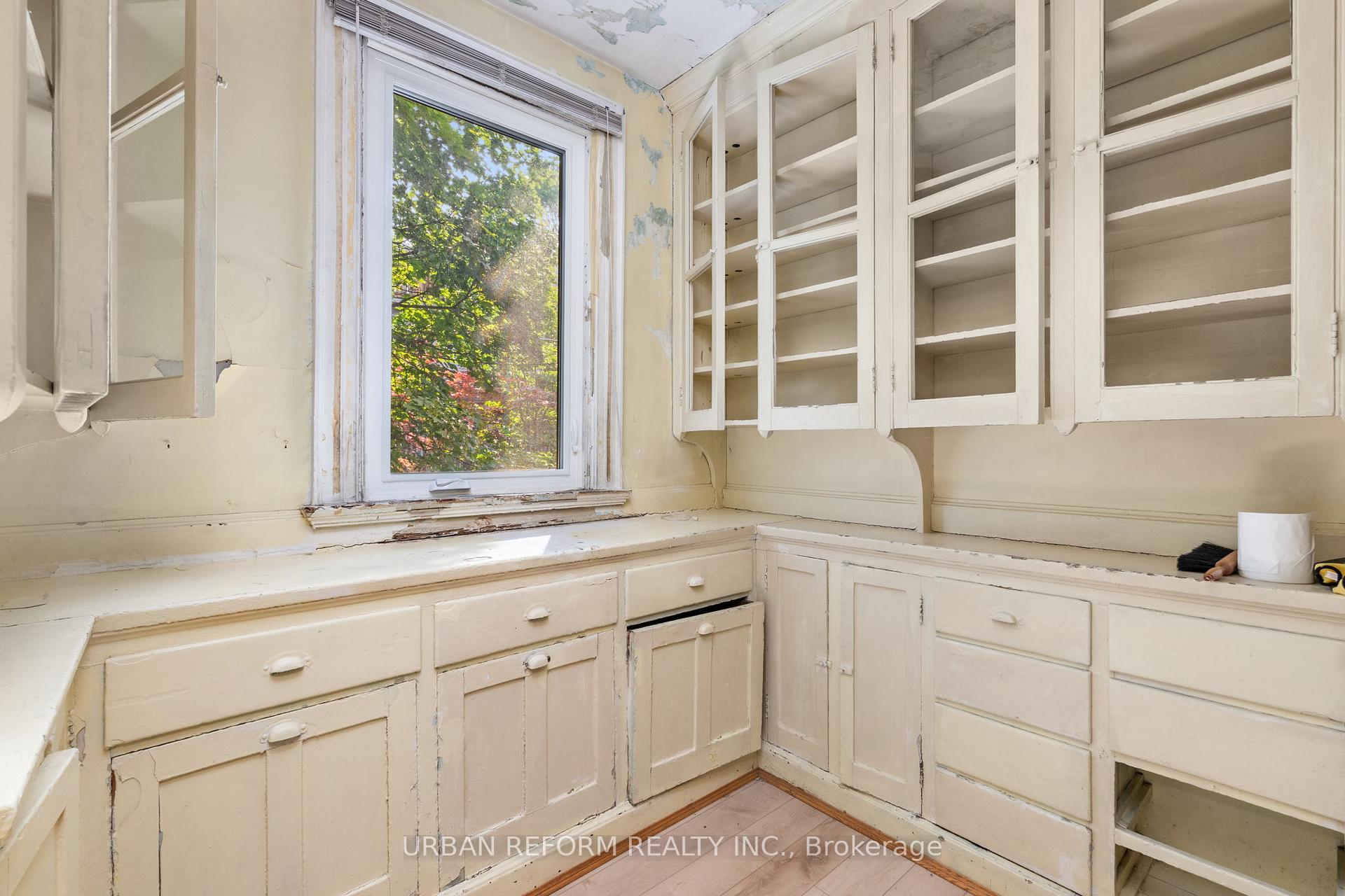 Photo 11 of 197 De Grassi Street, Toronto, South Riverdale — HOMEH