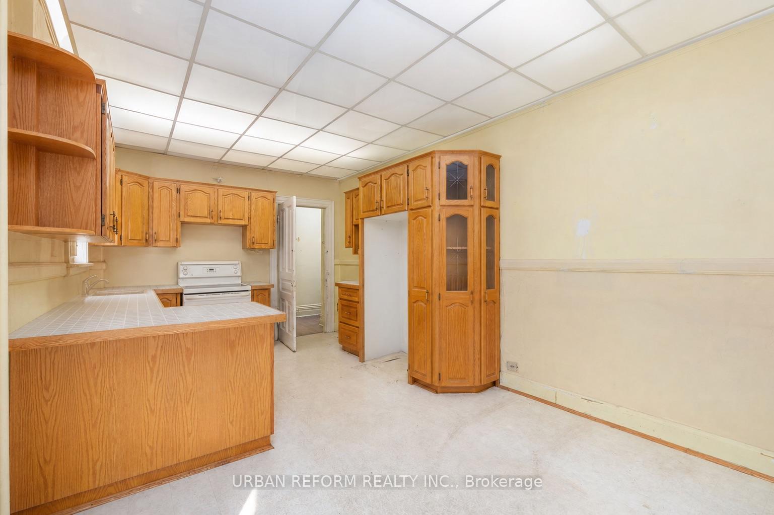 Photo 14 of 197 De Grassi Street, Toronto, South Riverdale — HOMEH