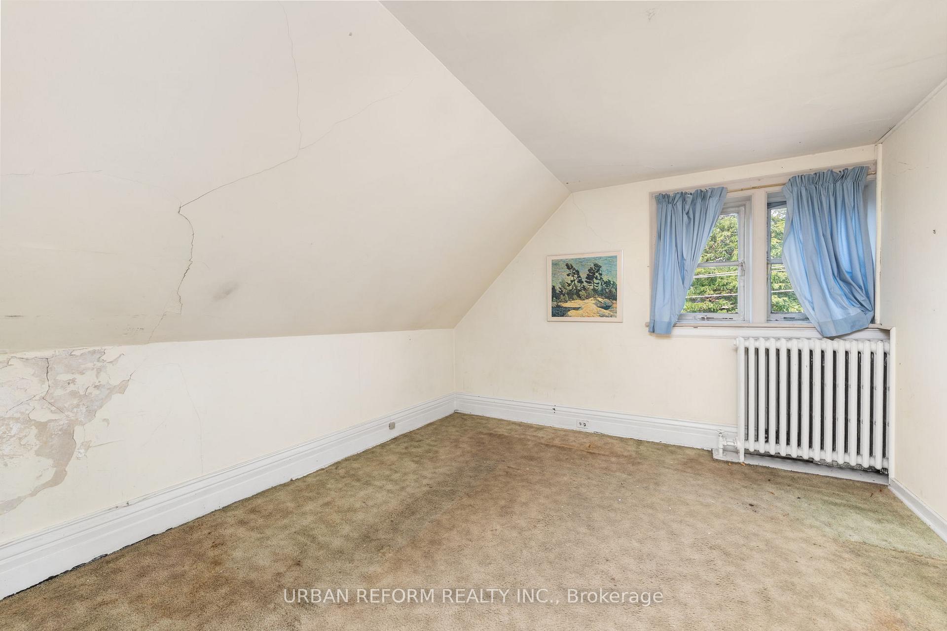 Photo 31 of 197 De Grassi Street, Toronto, South Riverdale — HOMEH