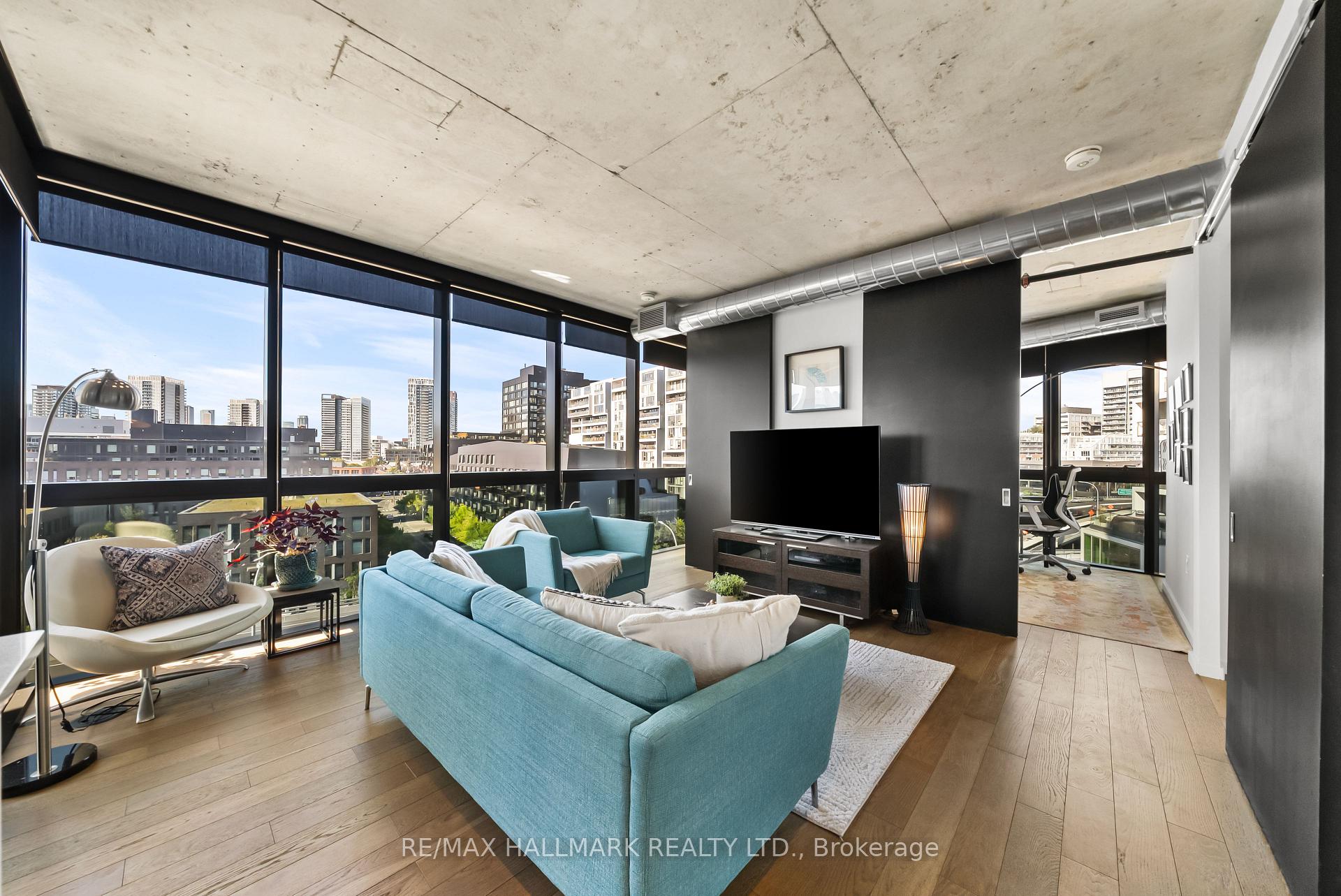 Photo 3 of Unit 709, 21 Lawren Harris Square, Toronto, Moss Park — HOMEH