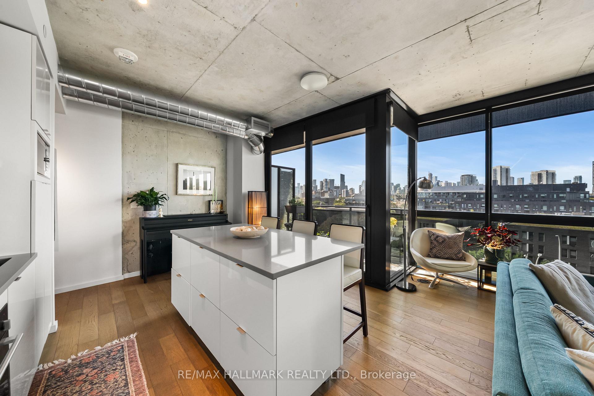 Photo 9 of Unit 709, 21 Lawren Harris Square, Toronto, Moss Park — HOMEH