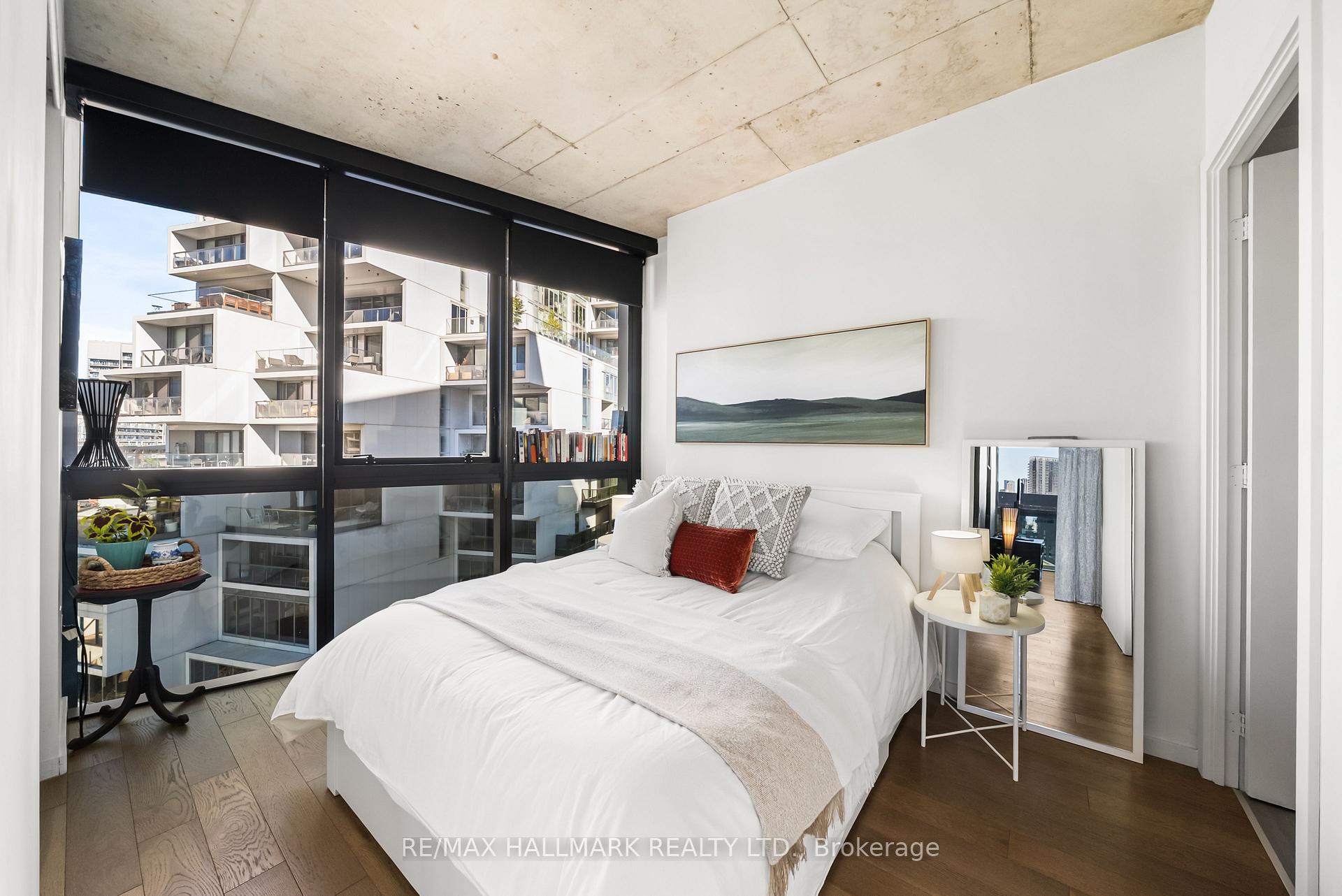 Photo 16 of Unit 709, 21 Lawren Harris Square, Toronto, Moss Park — HOMEH