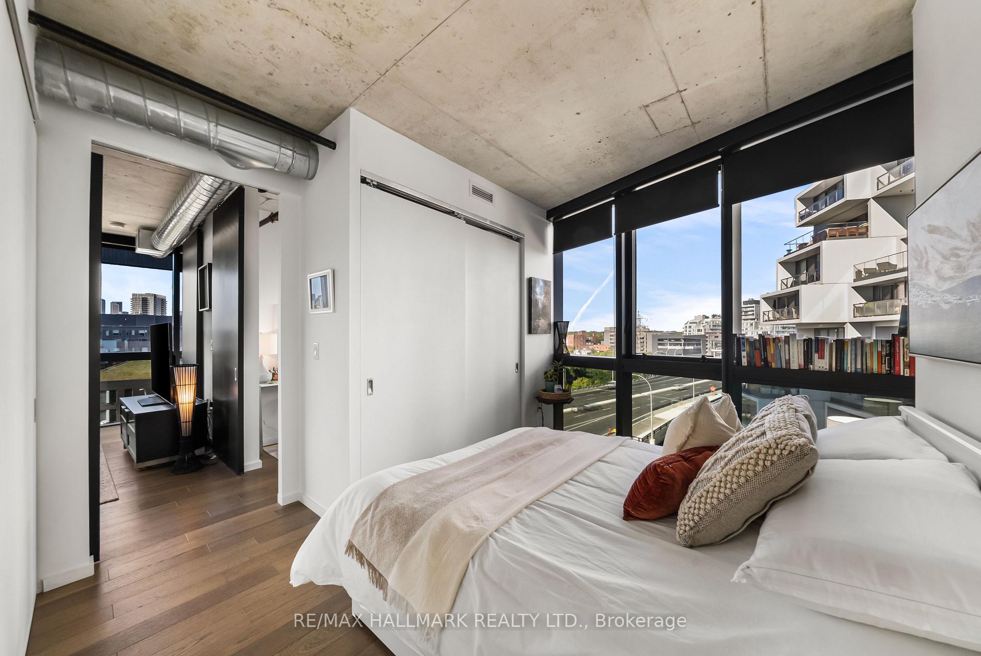 Photo 18 of Unit 709, 21 Lawren Harris Square, Toronto, Moss Park — HOMEH