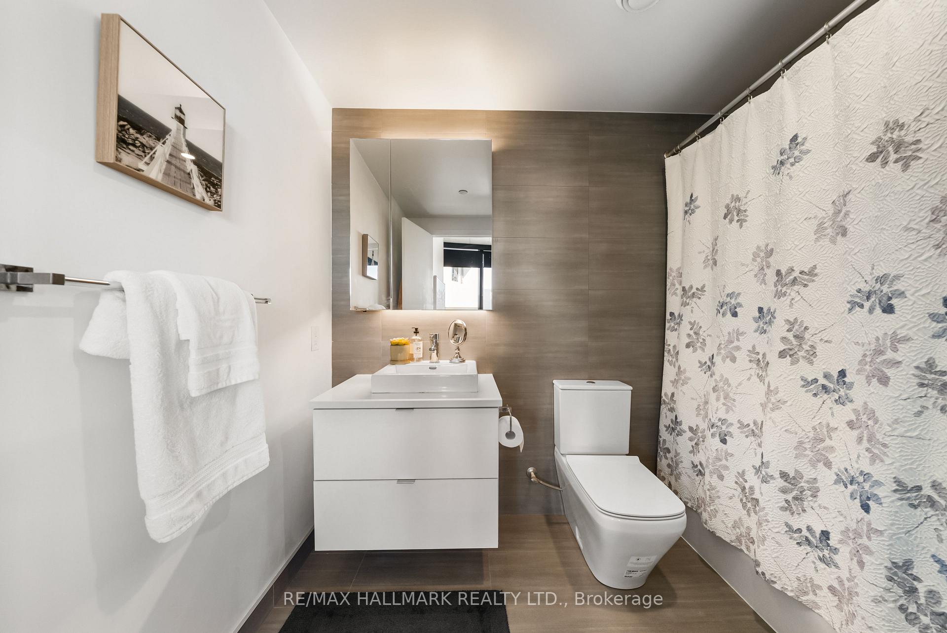 Photo 19 of Unit 709, 21 Lawren Harris Square, Toronto, Moss Park — HOMEH