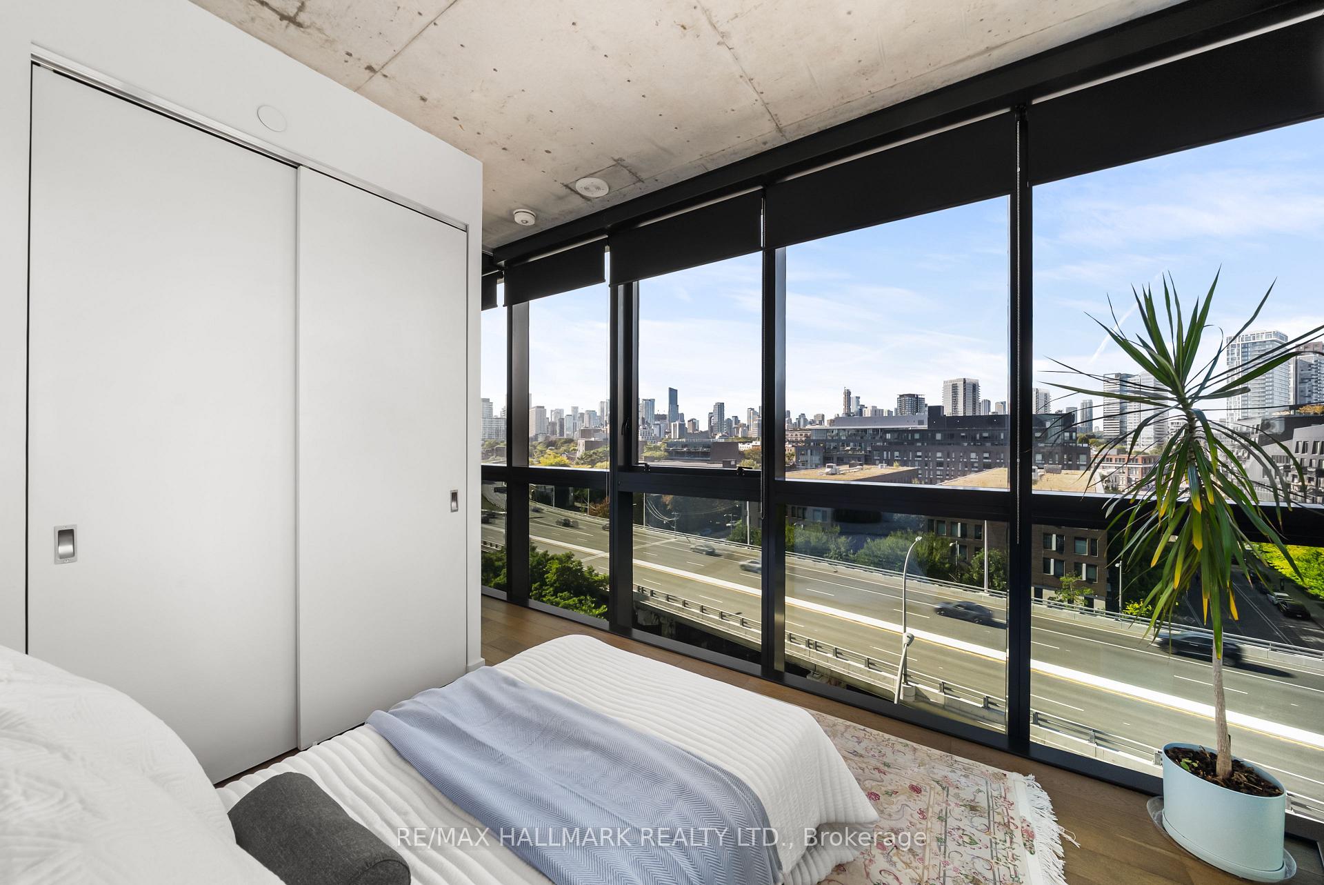 Photo 21 of Unit 709, 21 Lawren Harris Square, Toronto, Moss Park — HOMEH