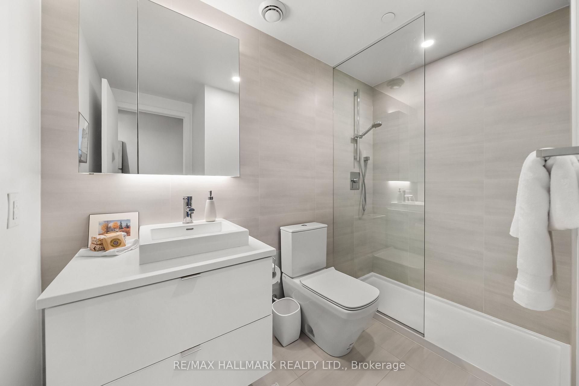 Photo 25 of Unit 709, 21 Lawren Harris Square, Toronto, Moss Park — HOMEH
