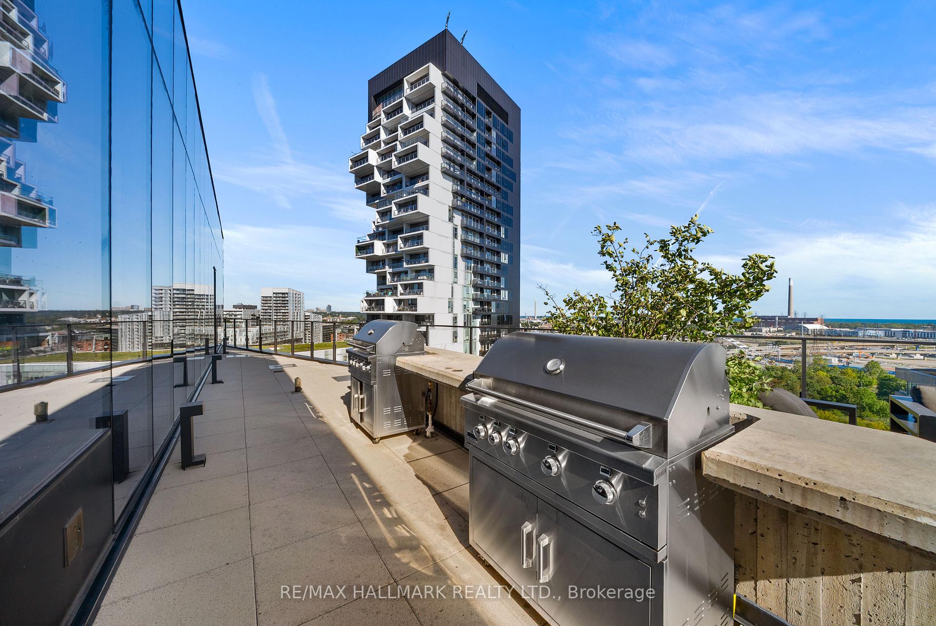 Photo 32 of Unit 709, 21 Lawren Harris Square, Toronto, Moss Park — HOMEH