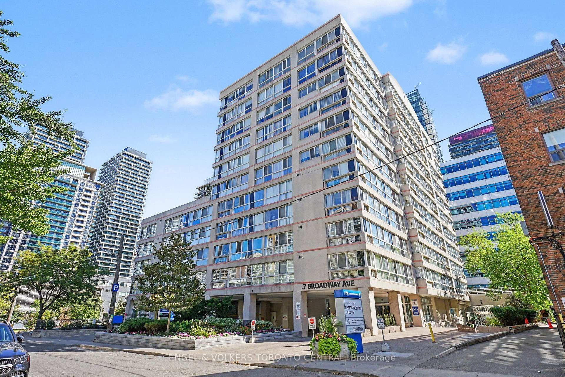 Photo 2 of Unit 601, 7 Broadway Avenue, Toronto, Mount Pleasant West — HOMEH