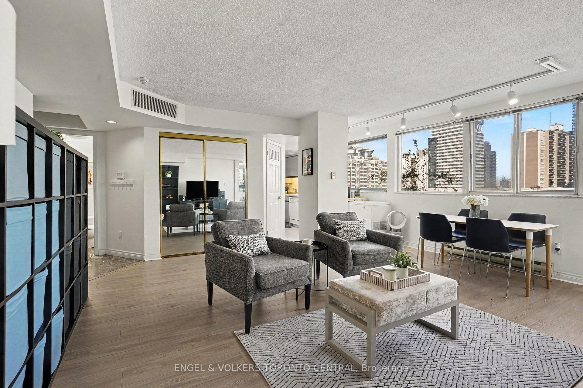 Photo 4 of Unit 601, 7 Broadway Avenue, Toronto, Mount Pleasant West — HOMEH