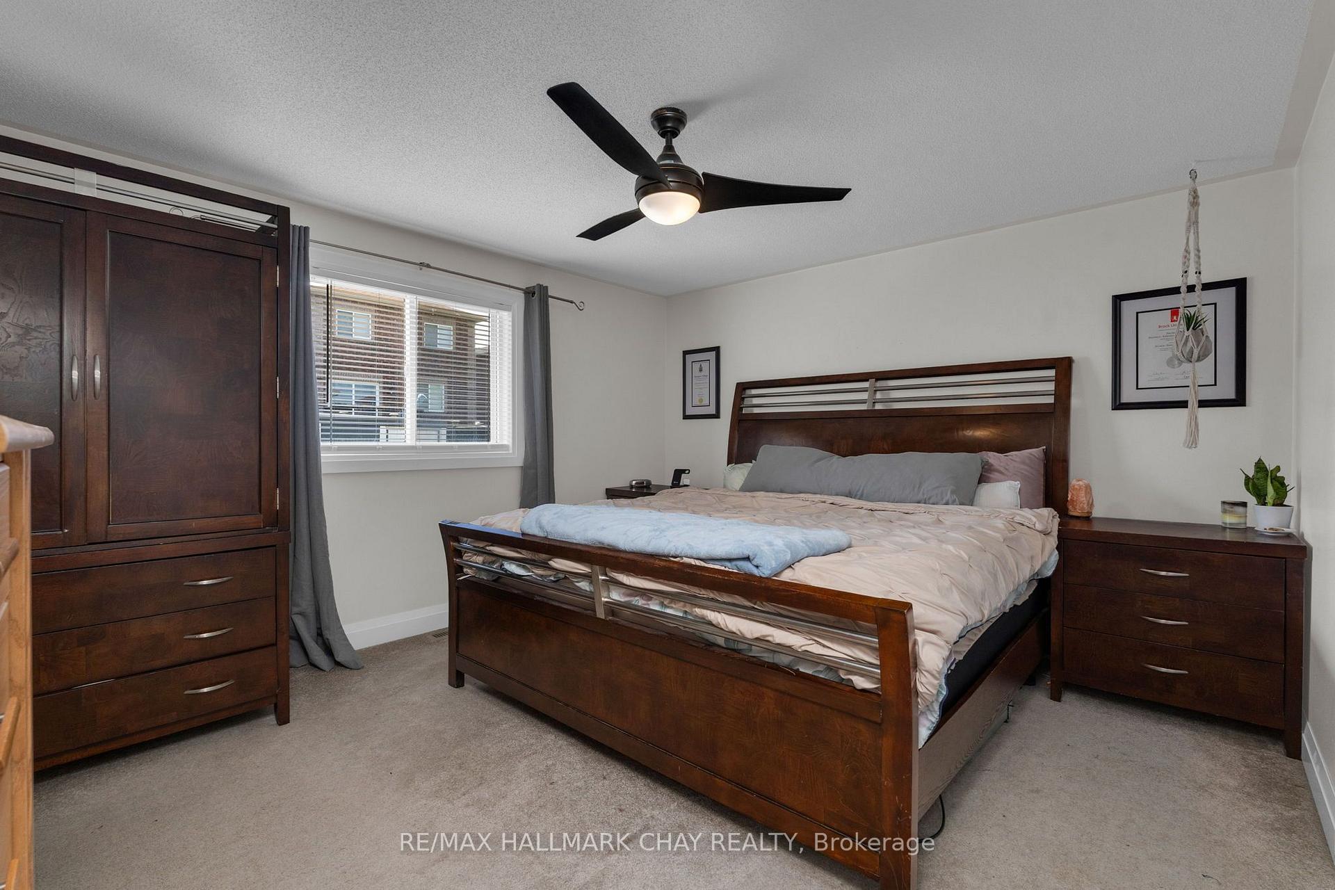Photo 18 of 17 Benjamin Lane, Barrie, Painswick South — HOMEH