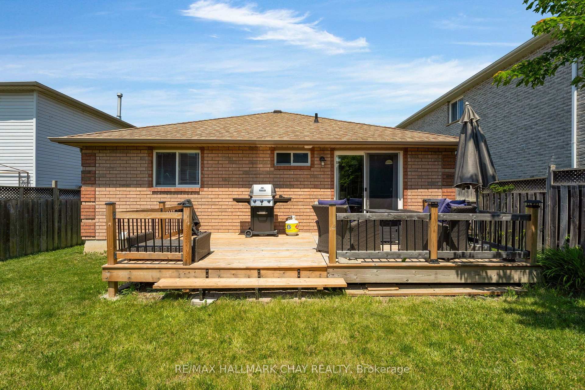 Photo 26 of 17 Benjamin Lane, Barrie, Painswick South — HOMEH