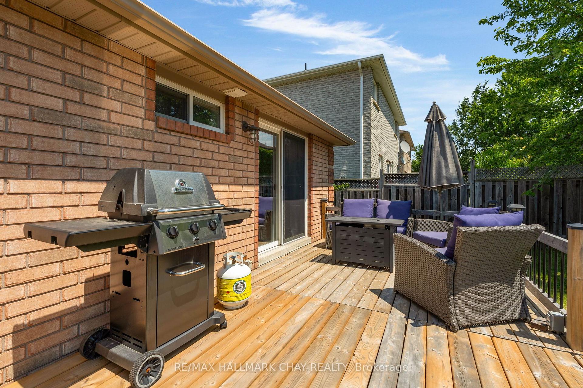 Photo 28 of 17 Benjamin Lane, Barrie, Painswick South — HOMEH