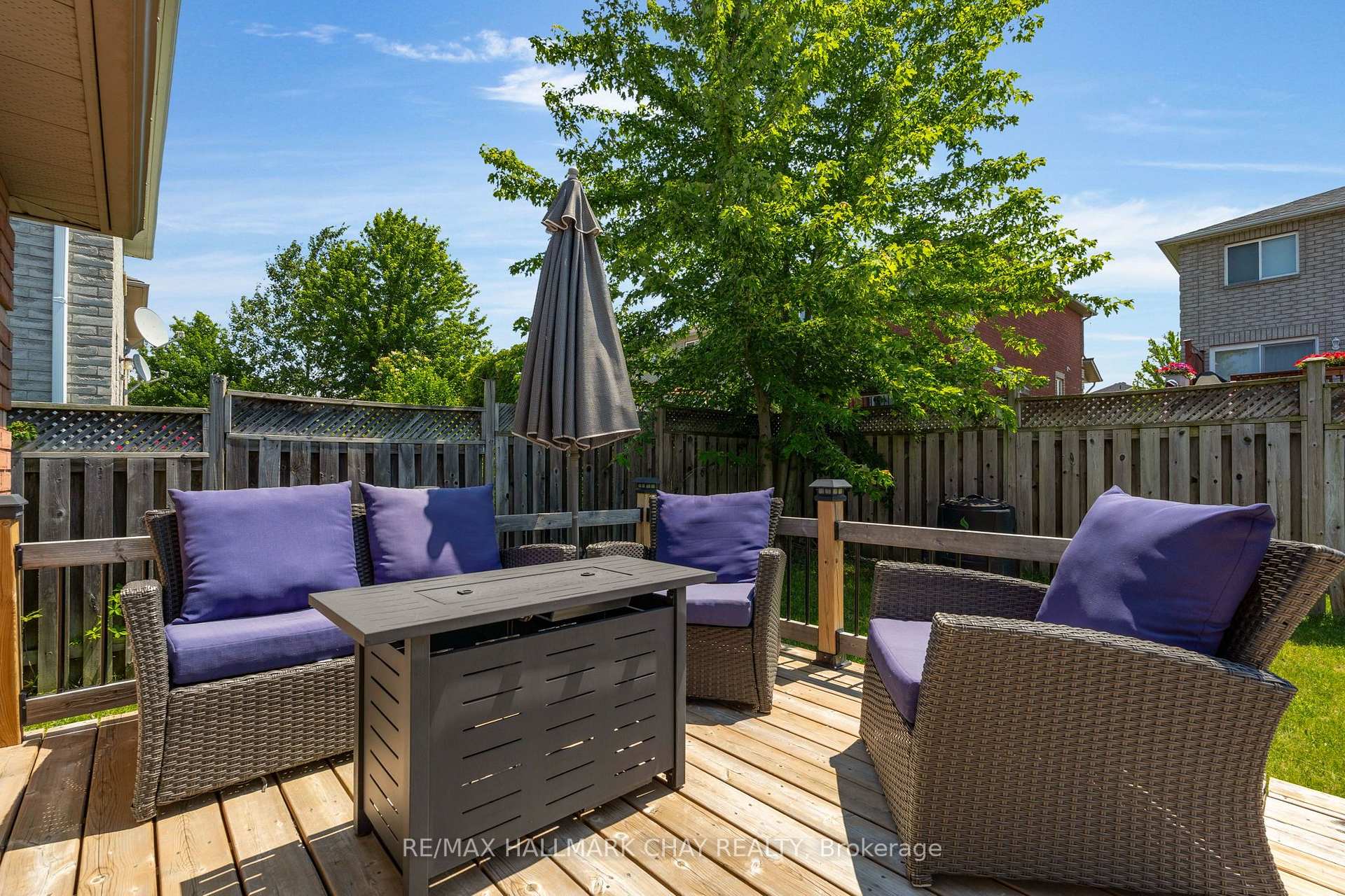 Photo 29 of 17 Benjamin Lane, Barrie, Painswick South — HOMEH