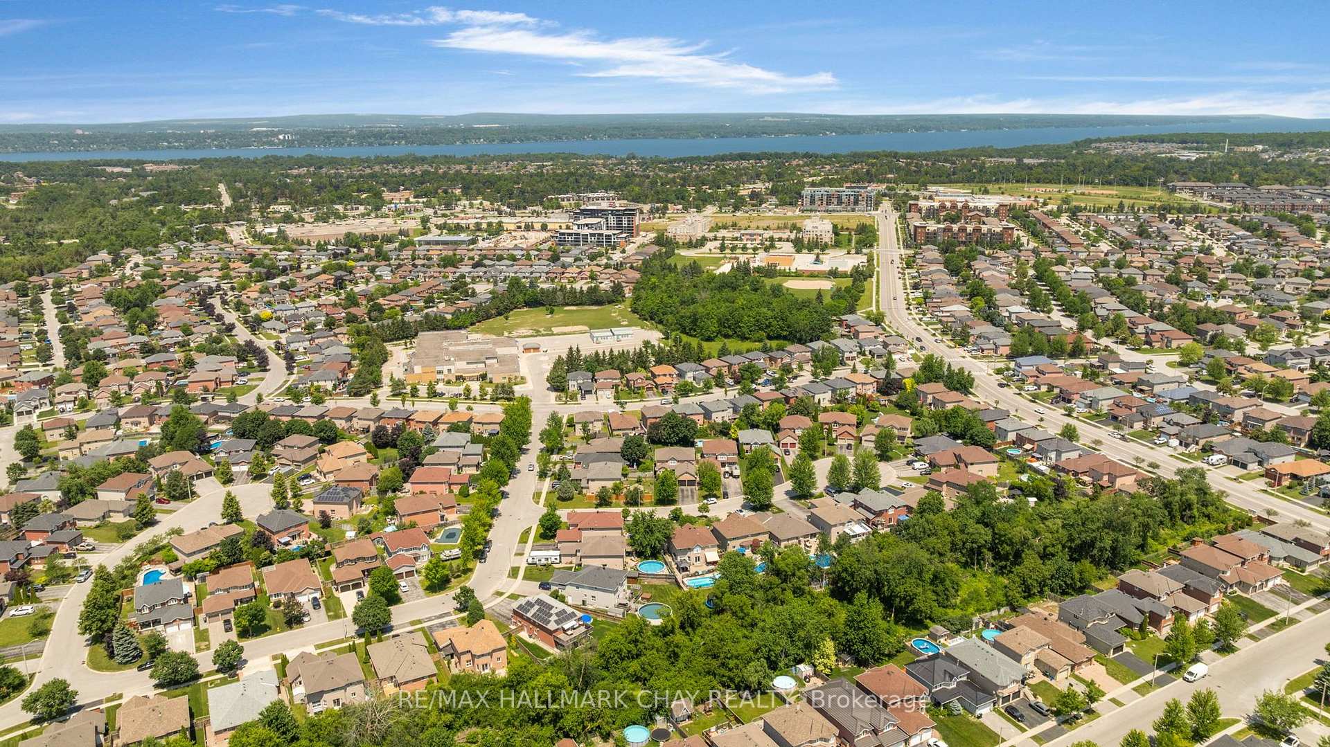 Photo 37 of 17 Benjamin Lane, Barrie, Painswick South — HOMEH