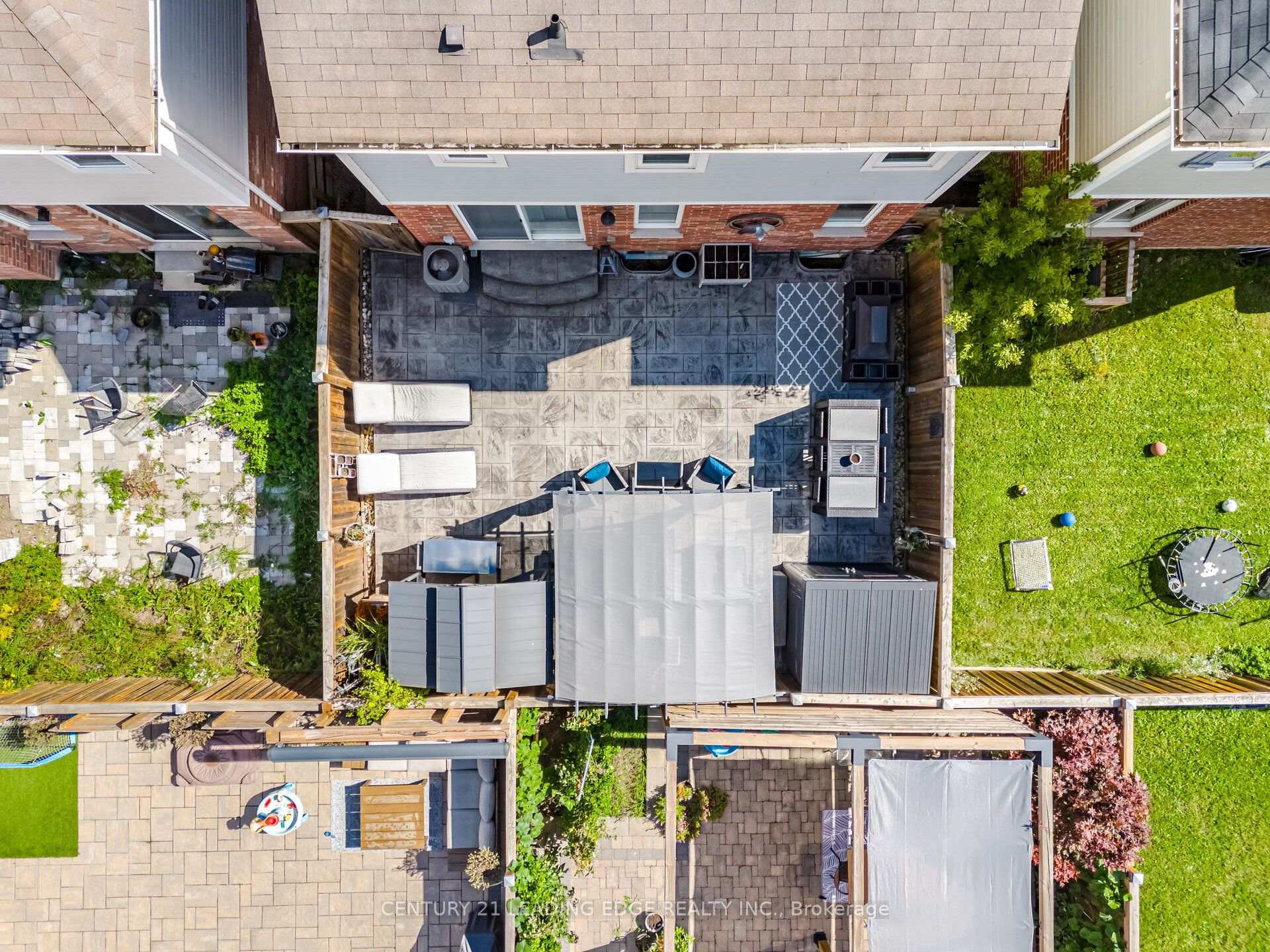 Photo 7 of 545 Gibson Crescent, Milton, Coates — HOMEH