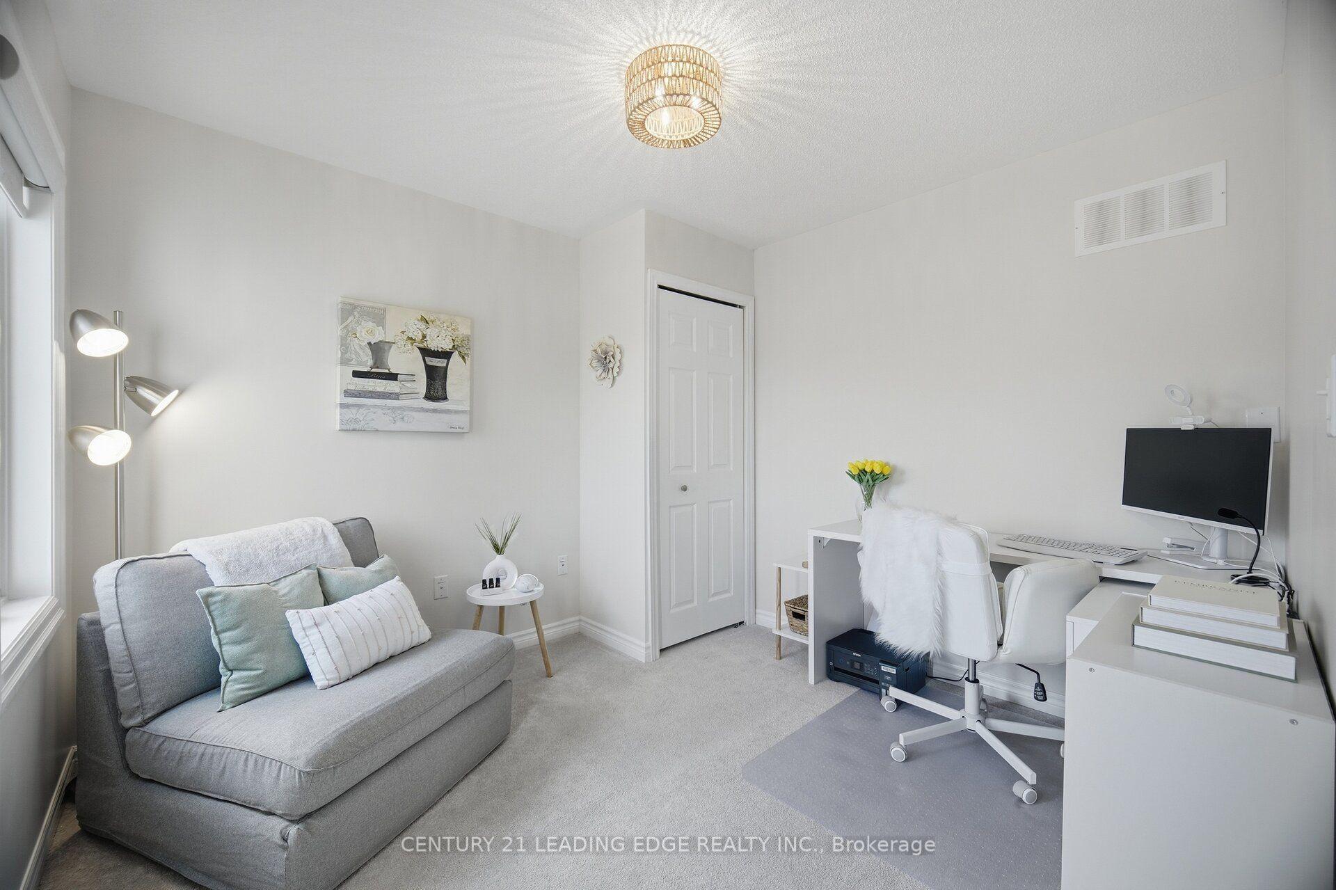 Photo 74 of 545 Gibson Crescent, Milton, Coates — HOMEH