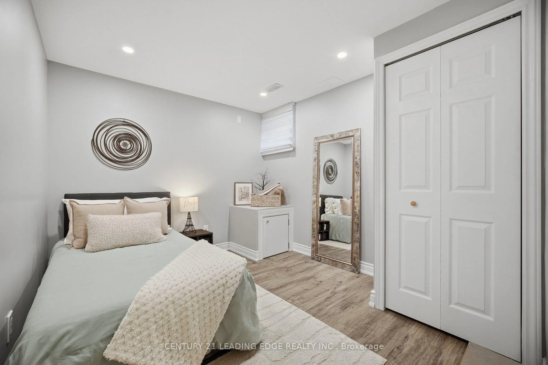 Photo 65 of 545 Gibson Crescent, Milton, Coates — HOMEH