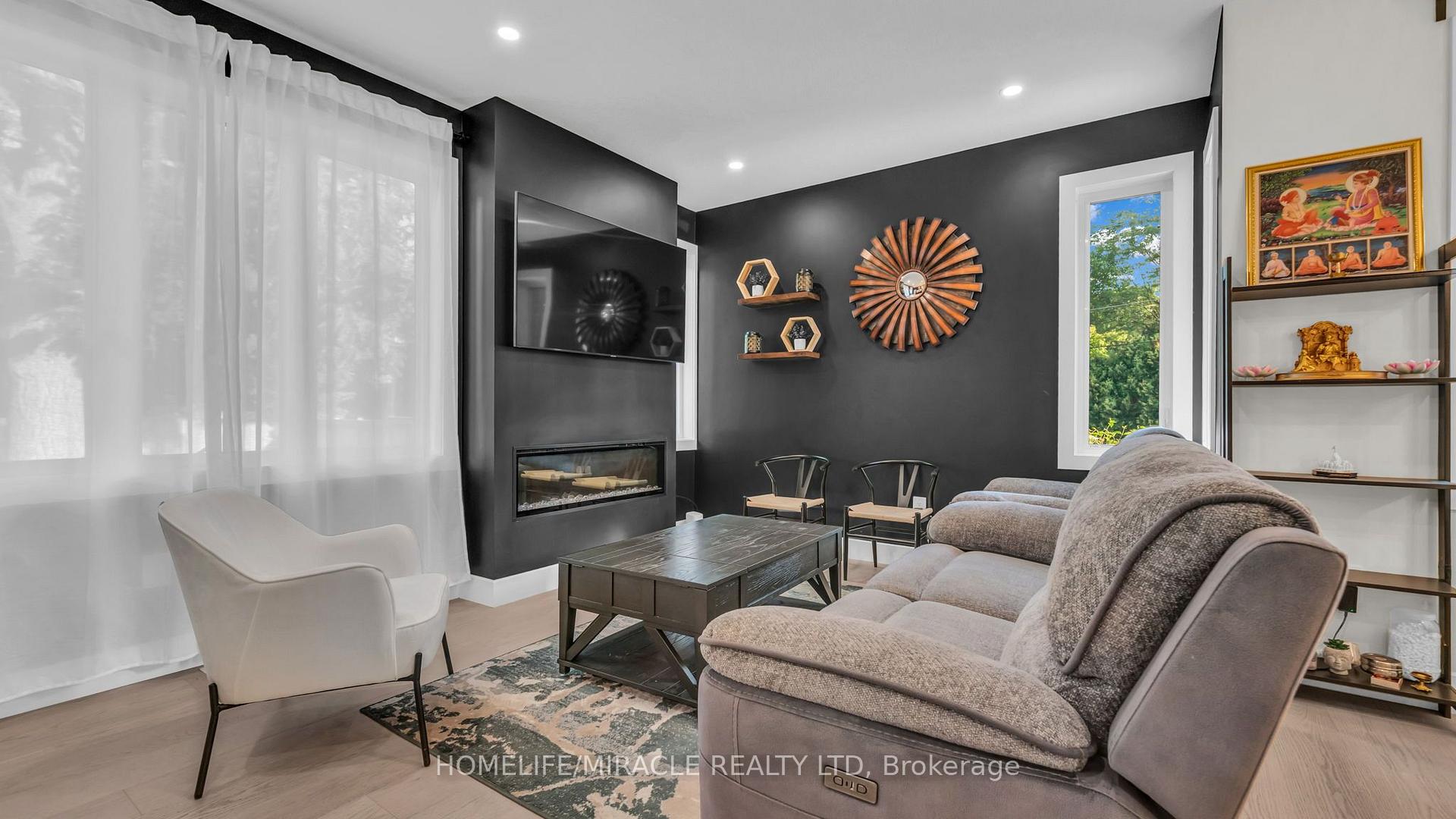 Photo 8 of Unit 2, 1195 Riverside Drive, London, North O — HOMEH