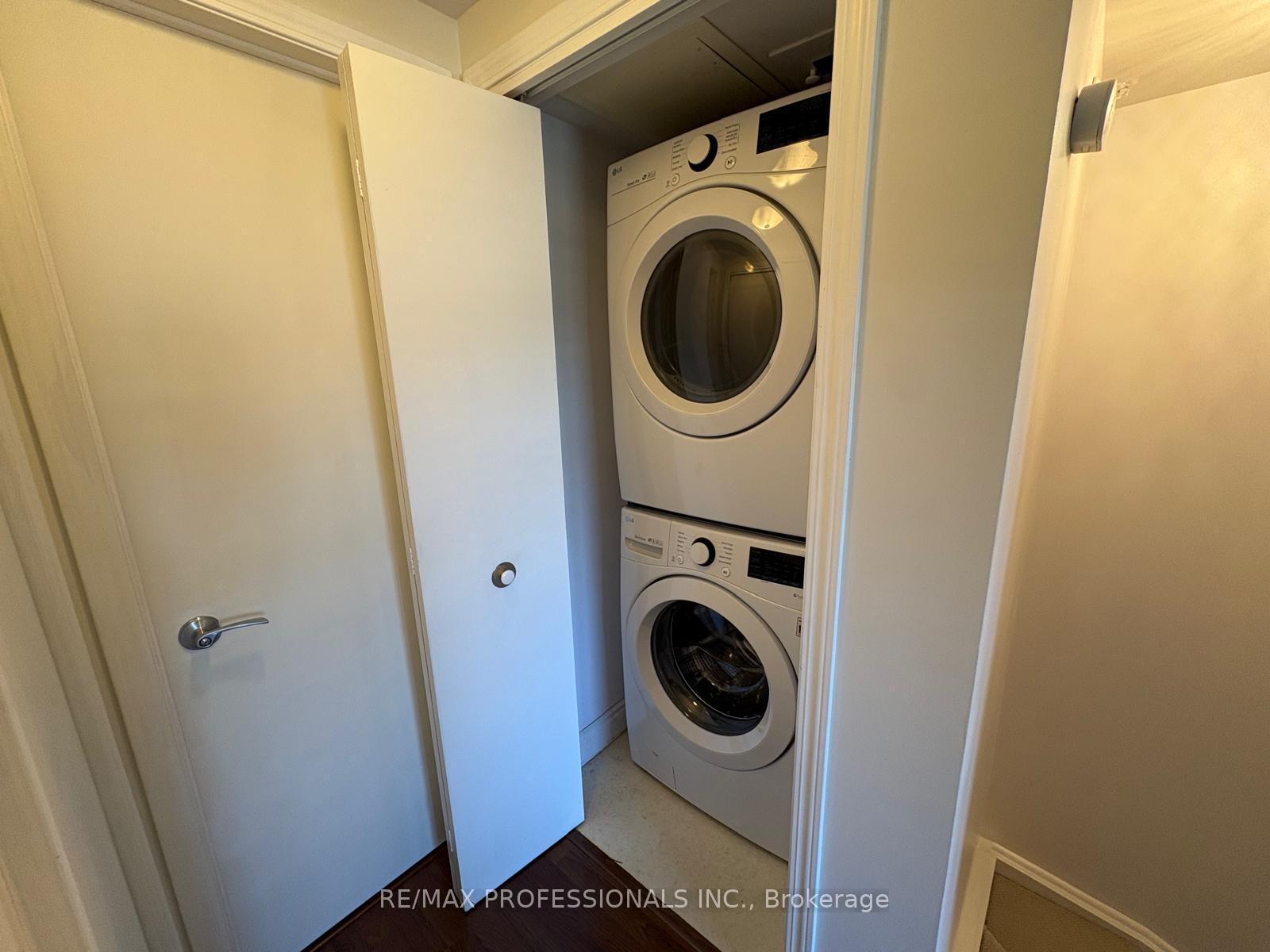 Photo 28 of Unit 104, 5 Richgrove Drive E, Etobicoke, Willowridge-Martingrove-Richview — HOMEH