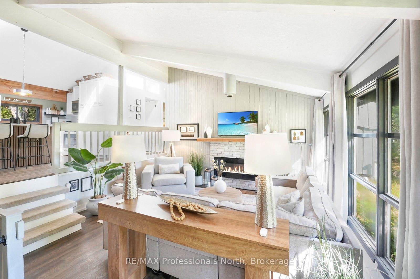 Photo 12 of 1012 Shetland Road, Minden Hills, Lutterworth — HOMEH