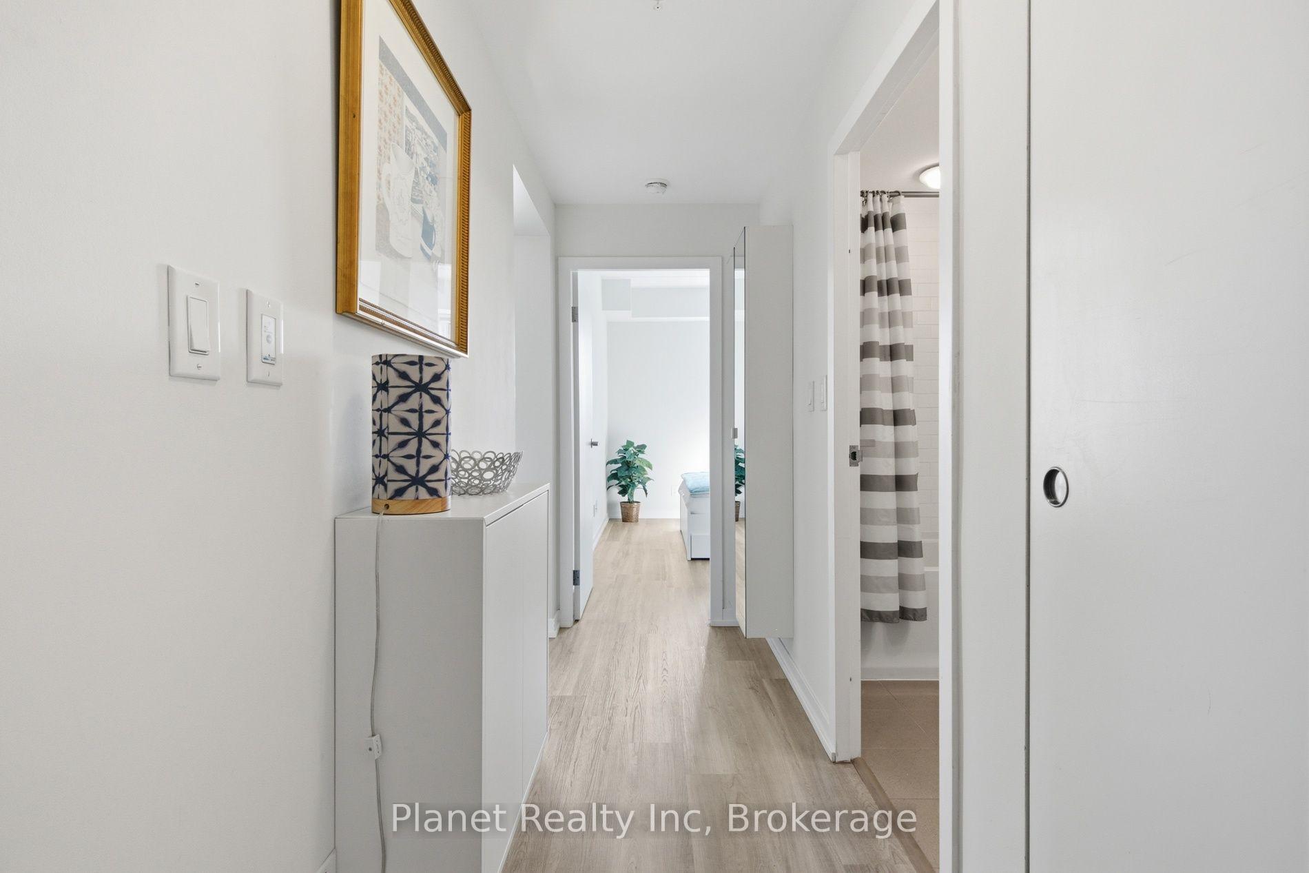 Photo 4 of Unit 406, 5 Gordon Street, Guelph, Downtown — HOMEH