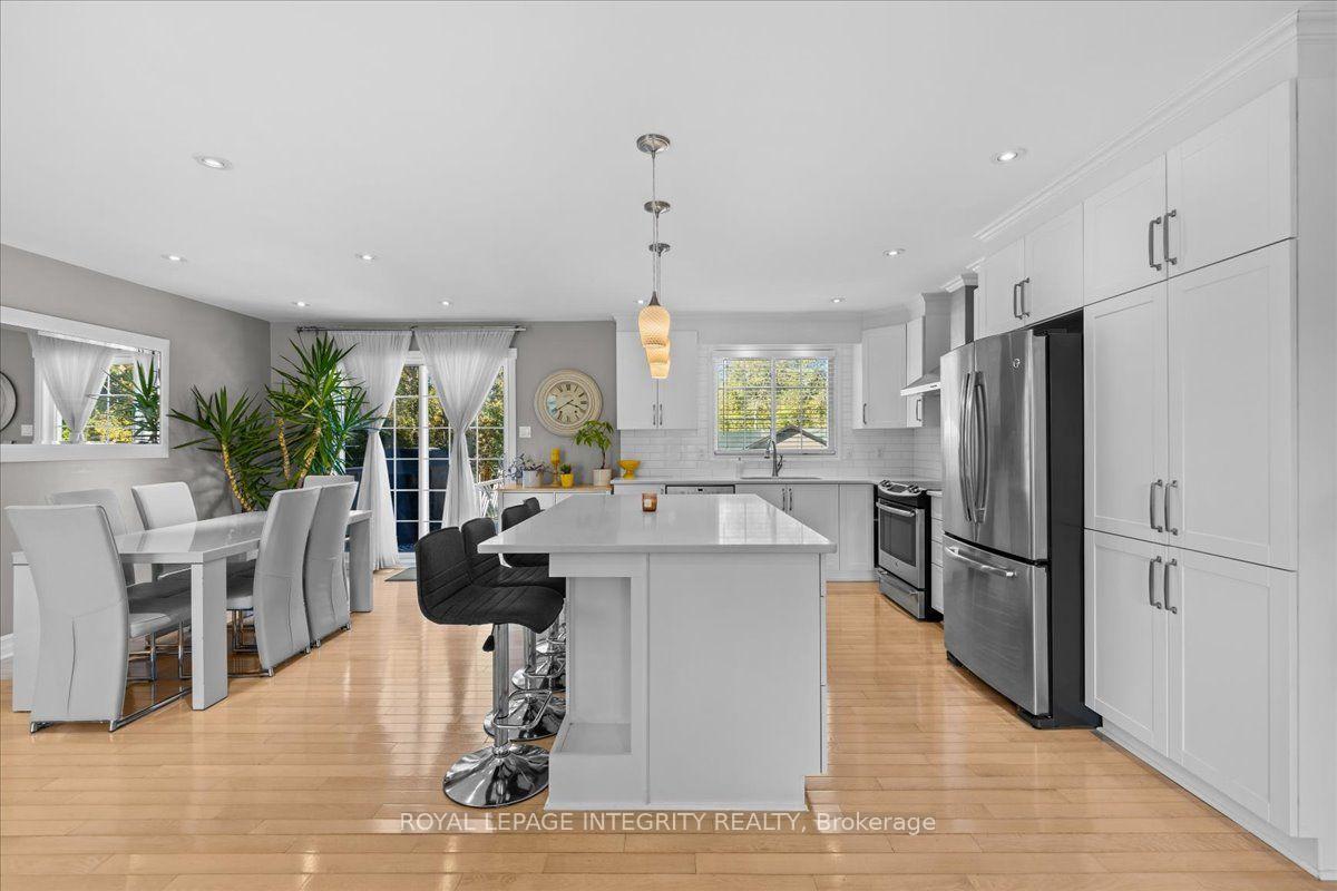 Photo 12 of 3073 Old Montreal Road, Ottawa, Cumberland Estates — HOMEH