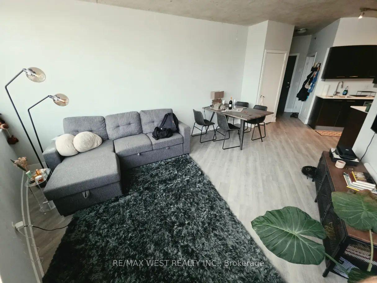Photo 6 of Unit 303, 90 Trinity Street, Toronto, Moss Park — HOMEH