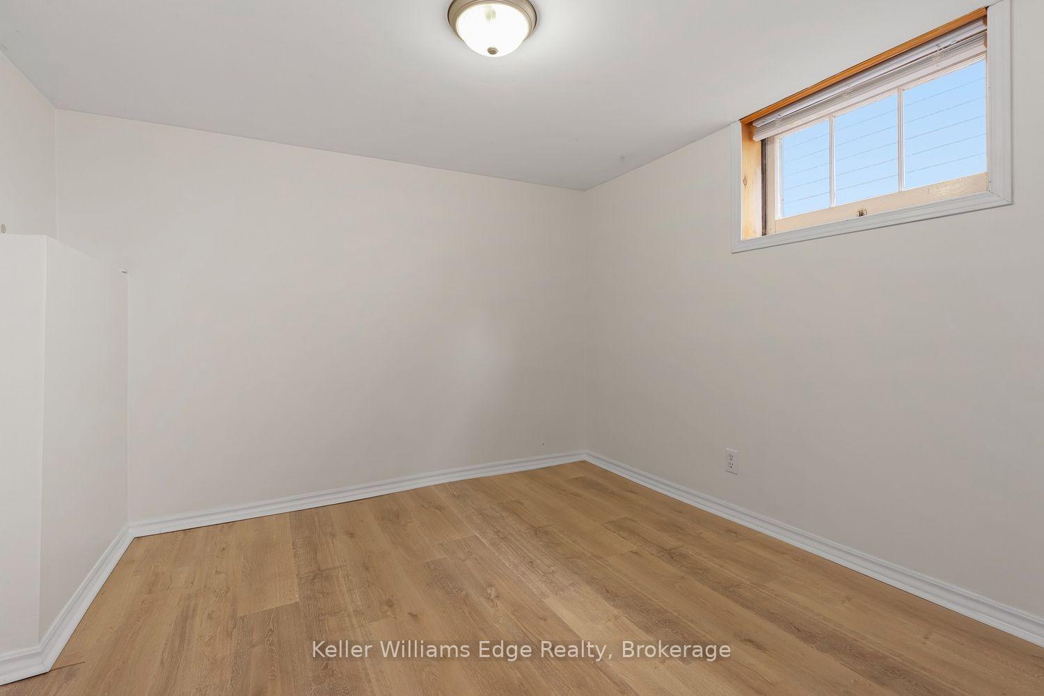 Photo 23 of 292 Mill Street E, Halton Hills, Acton — HOMEH
