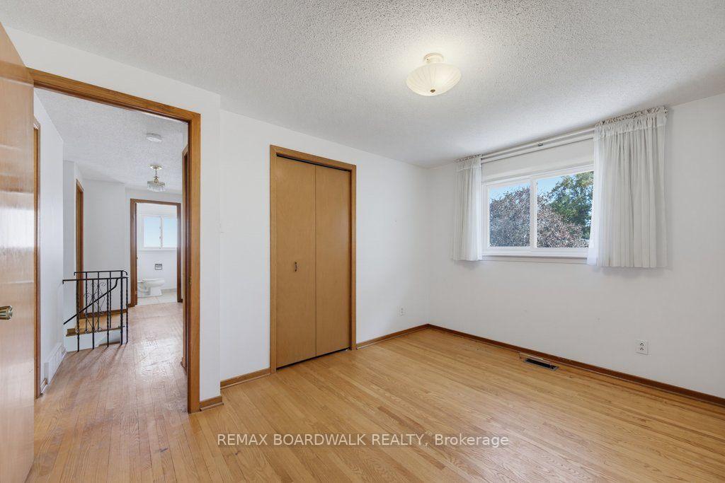 Photo 32 of 60 Northpark Drive, Ottawa, Blackburn Hamlet — HOMEH