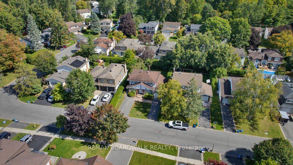 Photo 39 of 60 Northpark Drive, Ottawa, Blackburn Hamlet — HOMEH