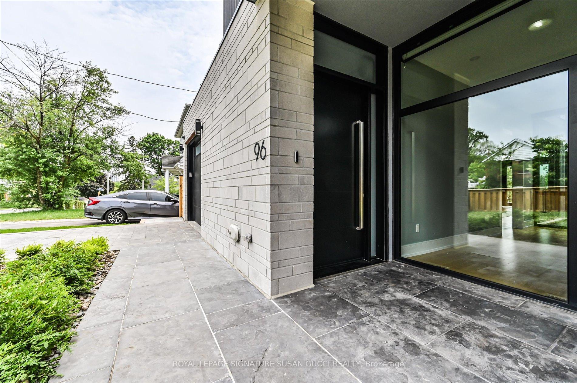 Photo 3 of 96 Squires Avenue, Toronto, O'Connor-Parkview — HOMEH