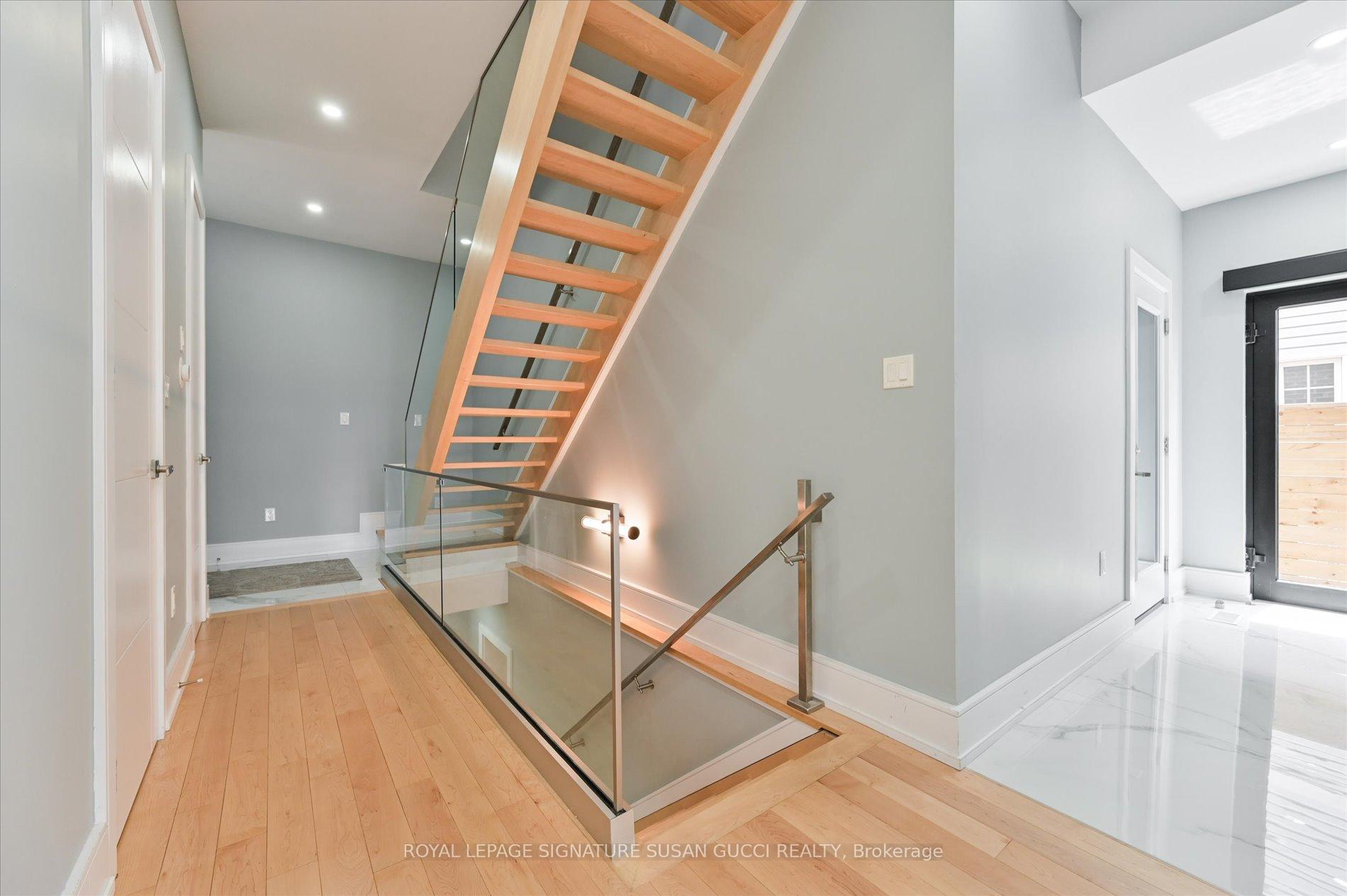 Photo 5 of 96 Squires Avenue, Toronto, O'Connor-Parkview — HOMEH