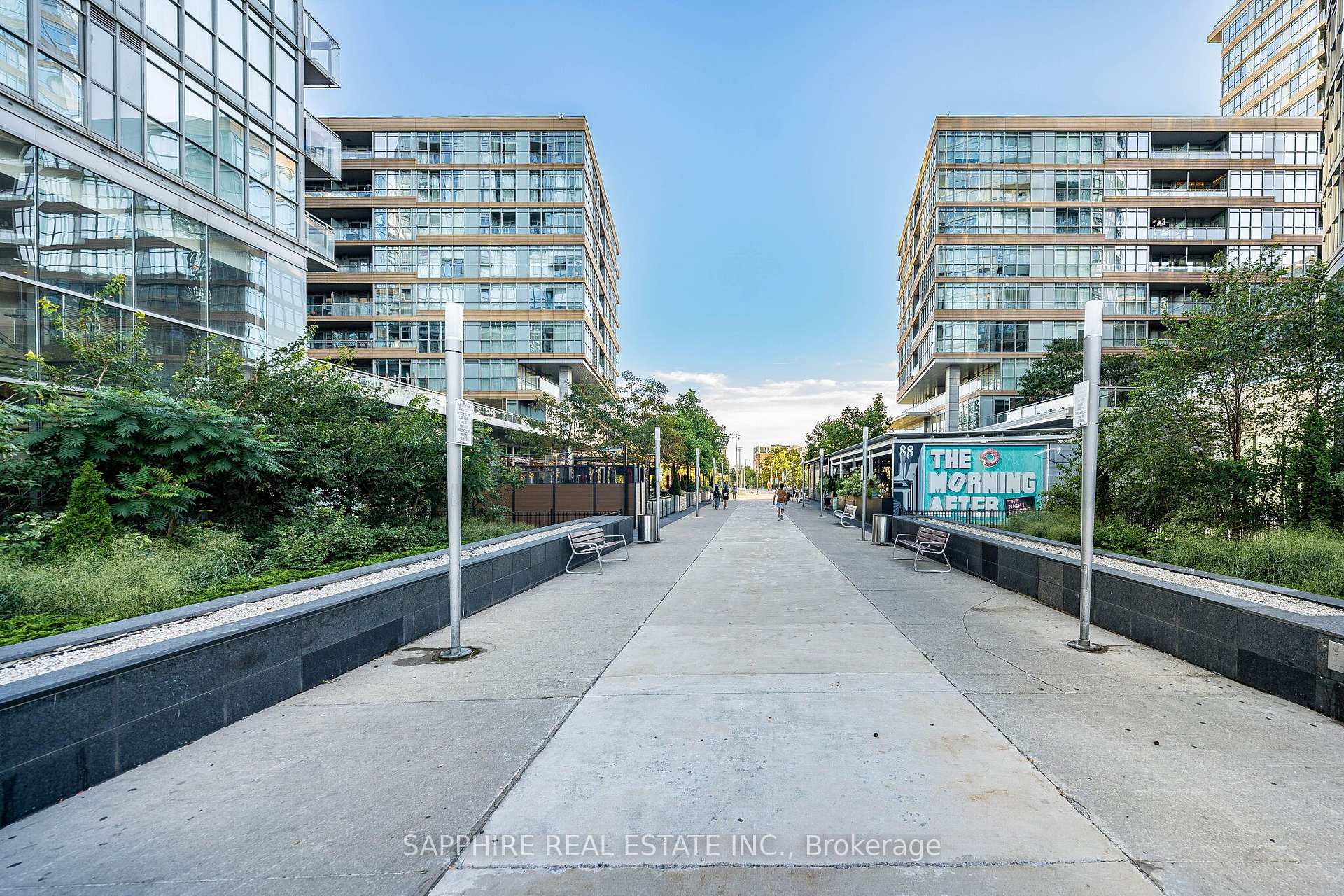 Photo 4 of Unit 541, 15 Iceboat Terrace, Toronto, Waterfront Communities — HOMEH
