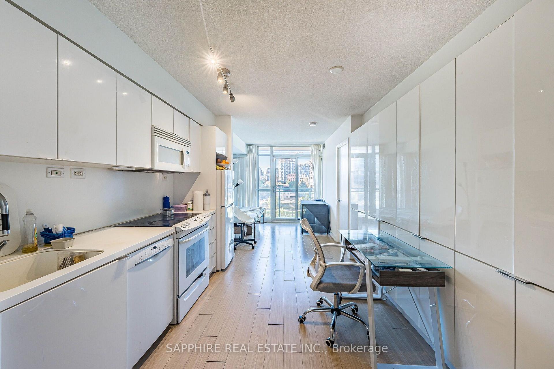 Photo 8 of Unit 541, 15 Iceboat Terrace, Toronto, Waterfront Communities — HOMEH