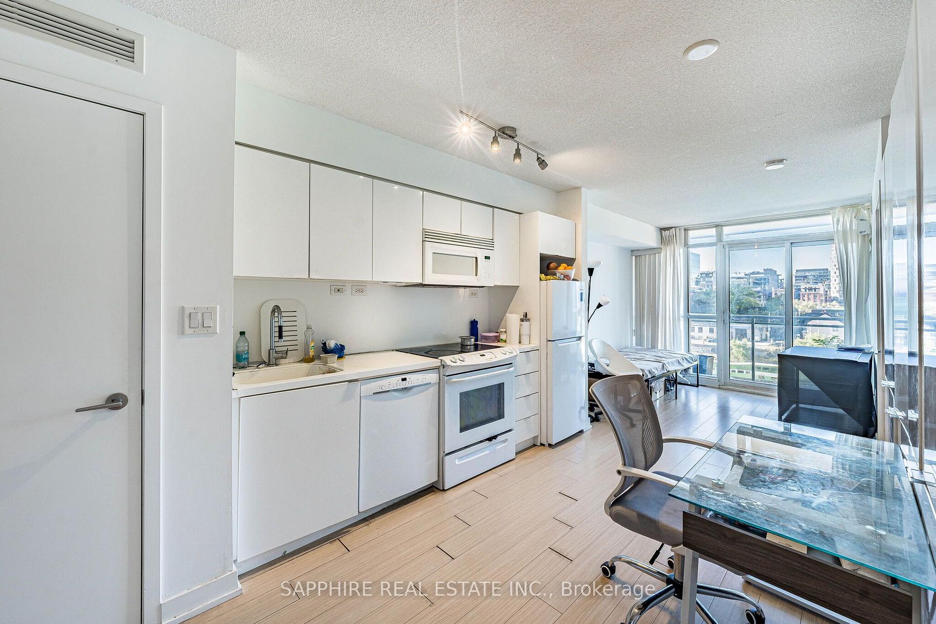 Photo 9 of Unit 541, 15 Iceboat Terrace, Toronto, Waterfront Communities — HOMEH