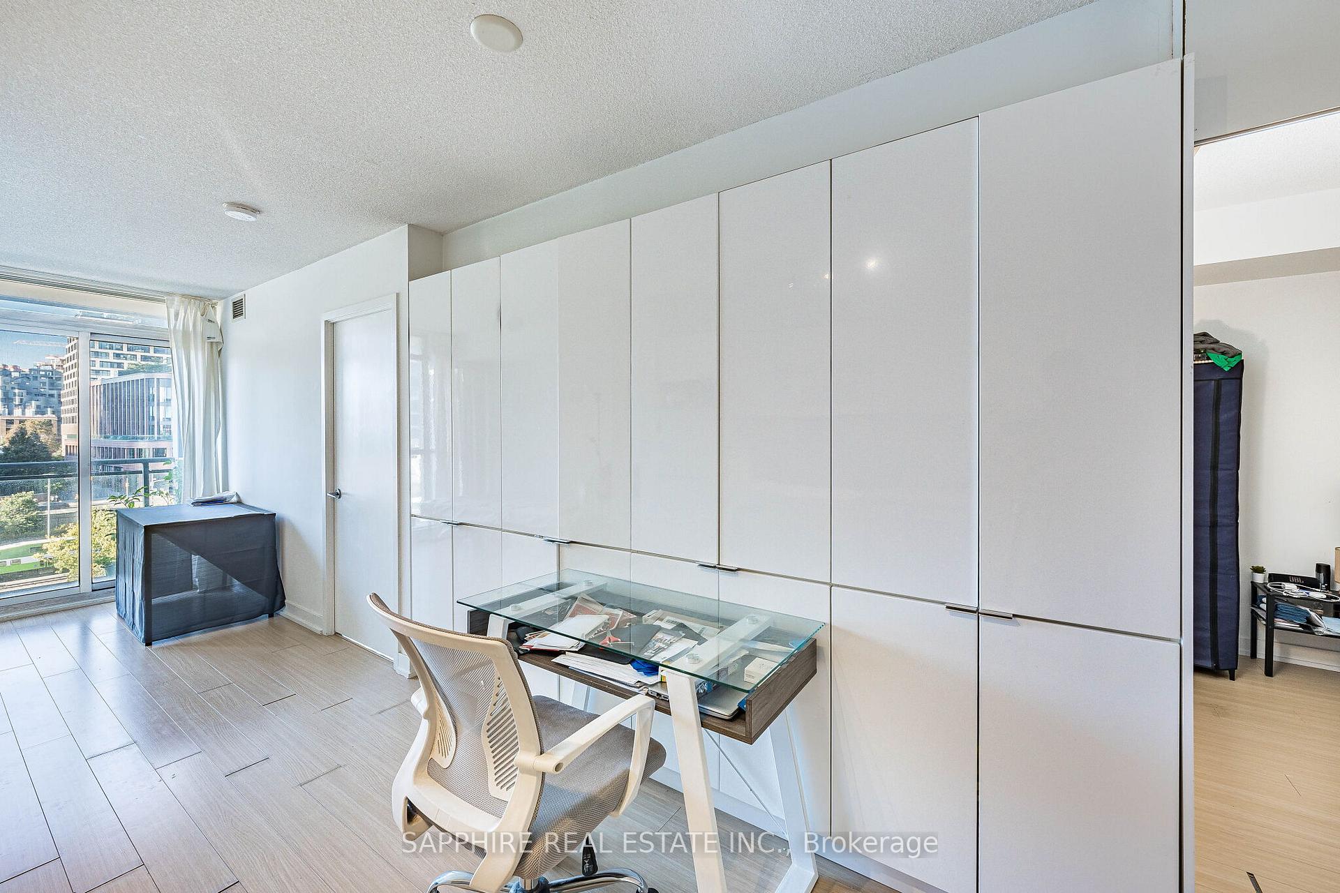 Photo 10 of Unit 541, 15 Iceboat Terrace, Toronto, Waterfront Communities — HOMEH