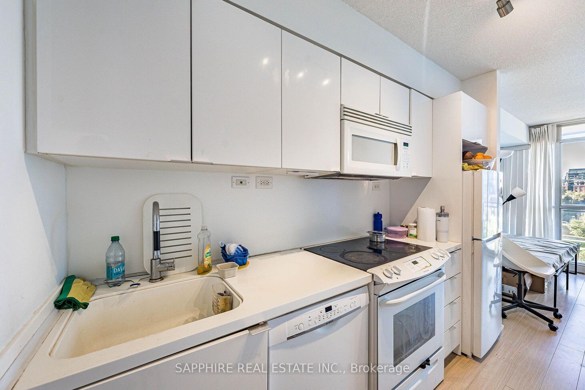 Photo 11 of Unit 541, 15 Iceboat Terrace, Toronto, Waterfront Communities — HOMEH
